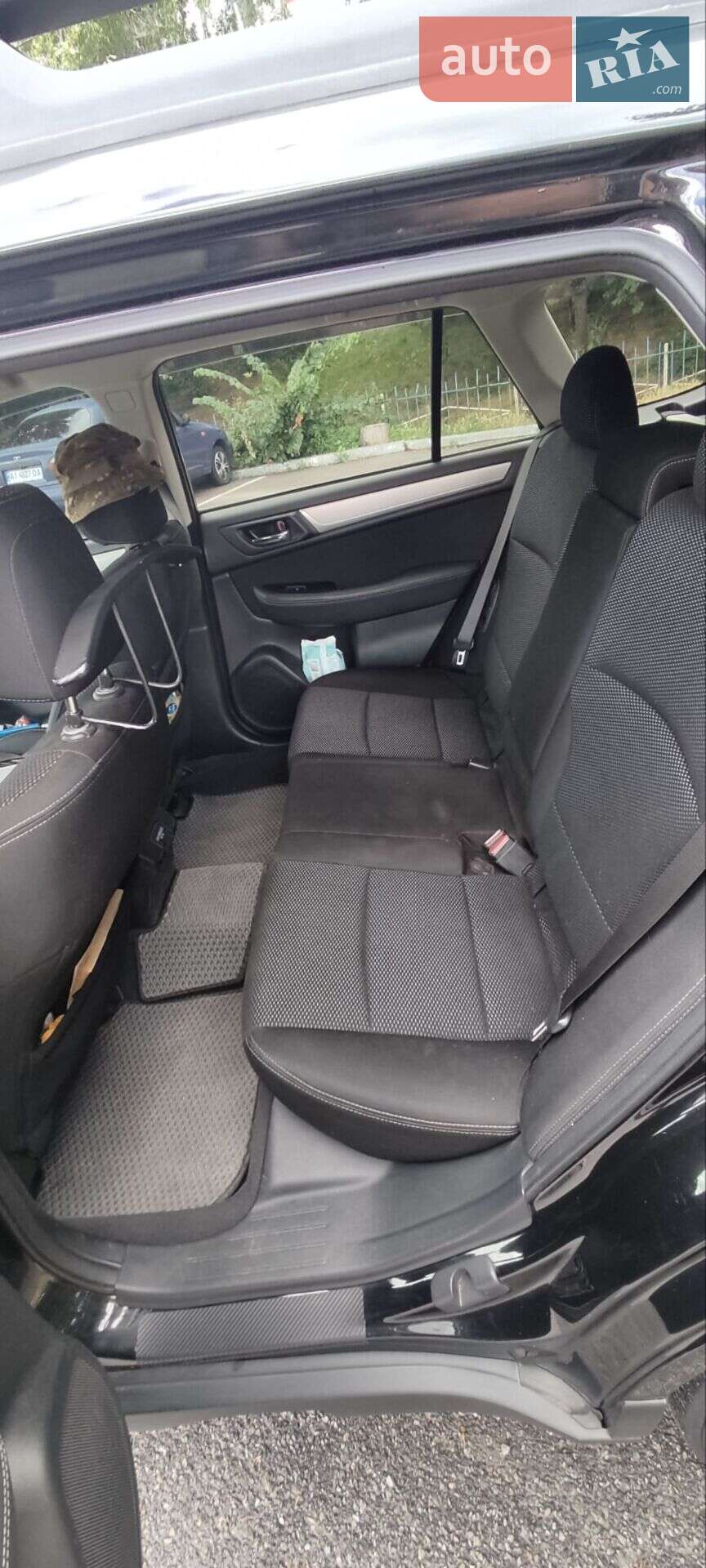 Subaru Outback 2018 VIN 4S4BSACC4J3309027 фото оголошення 9 з 10