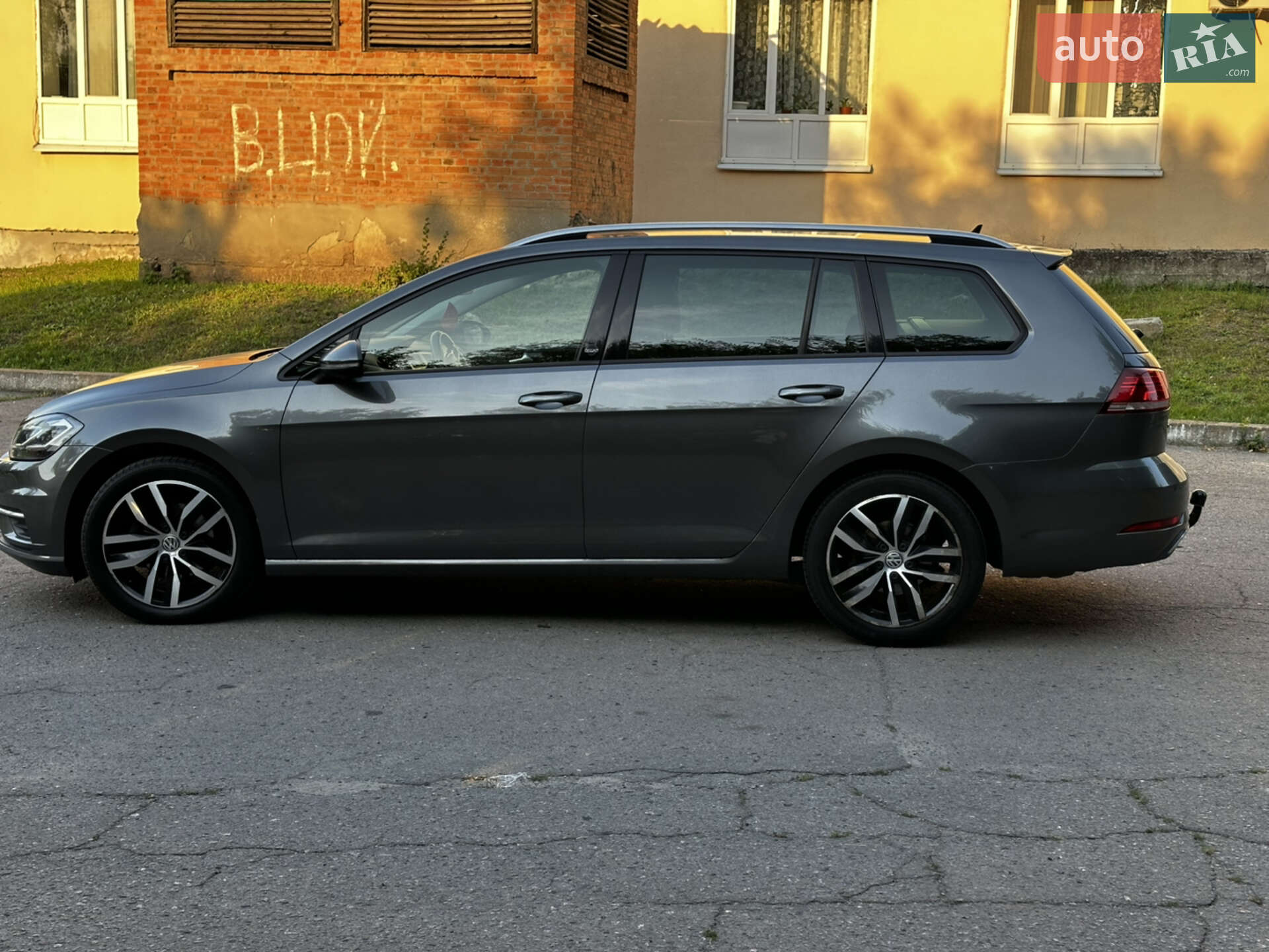 Volkswagen Golf 2017 VIN WVWZZZAUZJP511420 фото оголошення 4 з 24
