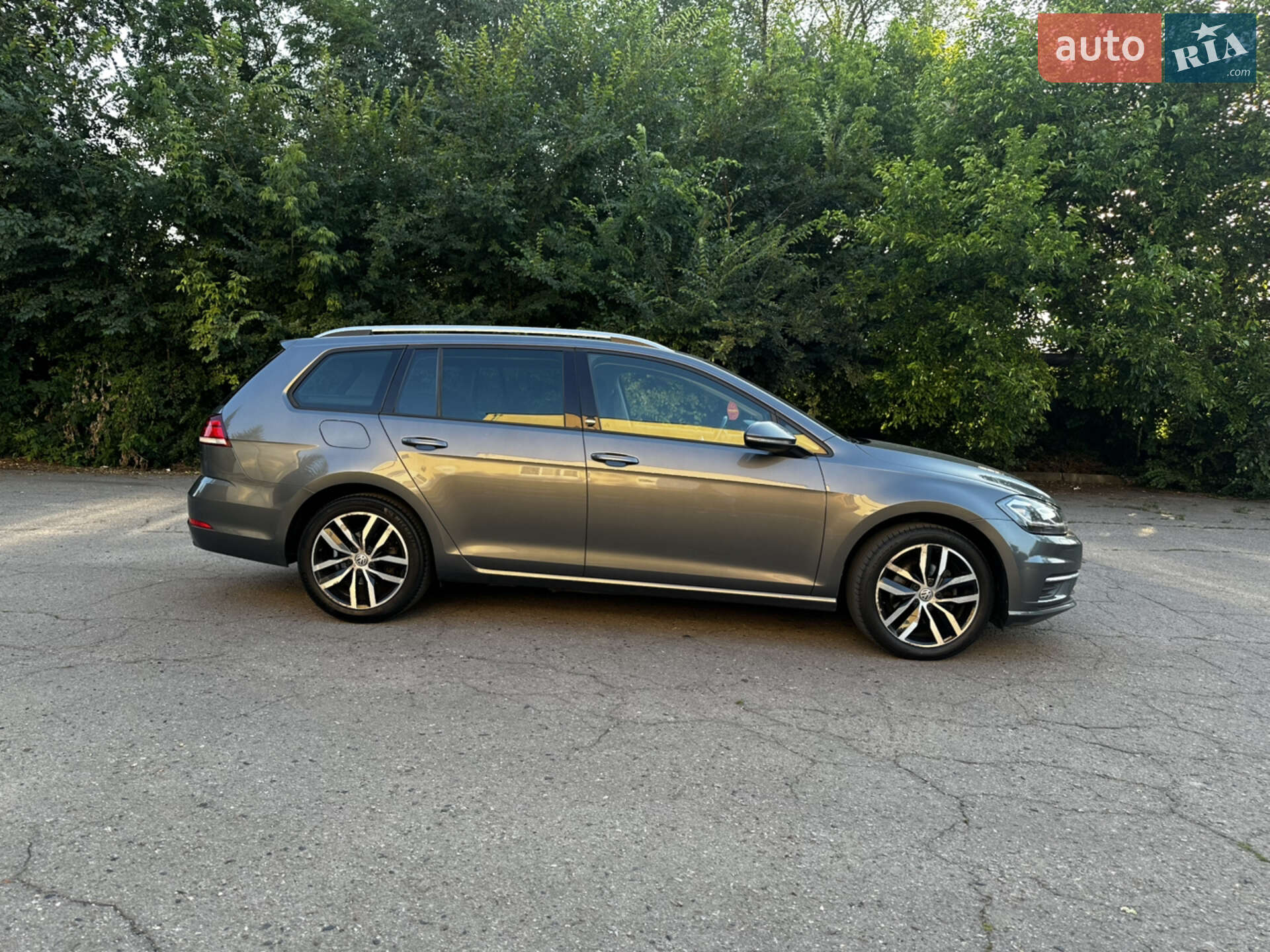Volkswagen Golf 2017 VIN WVWZZZAUZJP511420 фото оголошення 7 з 24