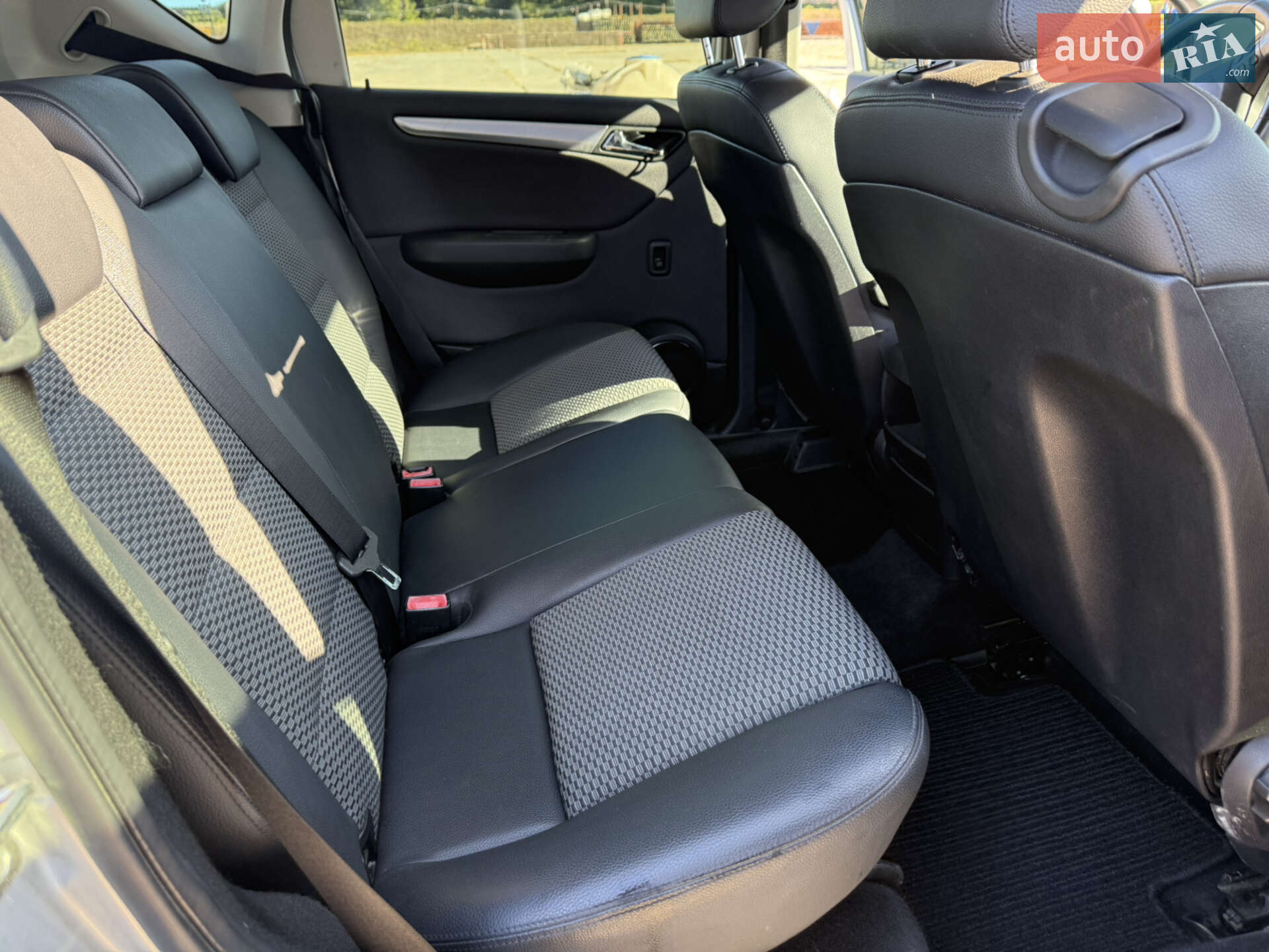 Mercedes-Benz A-Class 2008 VIN WDD1690071J659951 фото оголошення 4 з 16