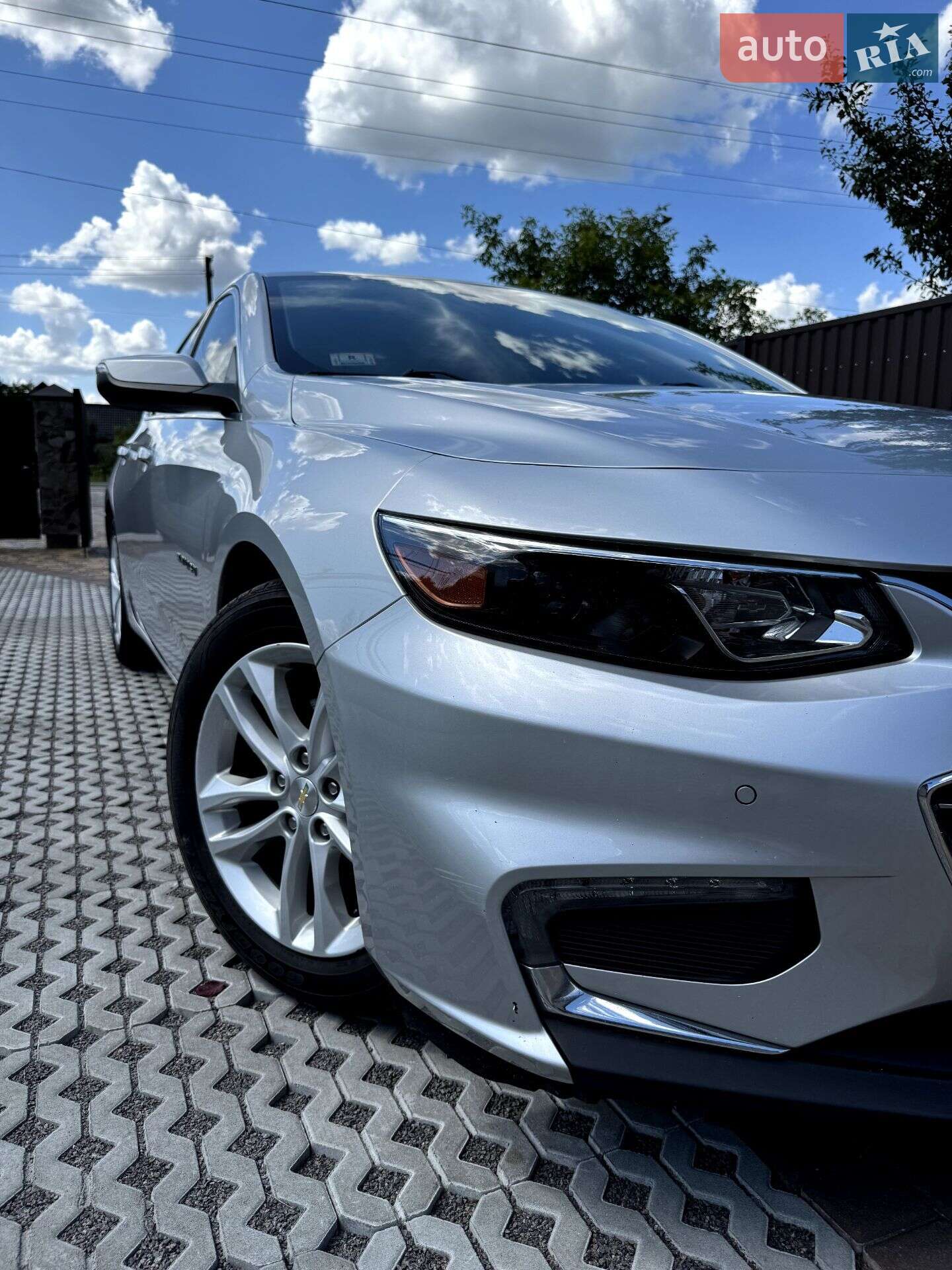 Chevrolet Malibu 2016 VIN 1G1ZJ5SU8HF204872 фото оголошення 6 з 29