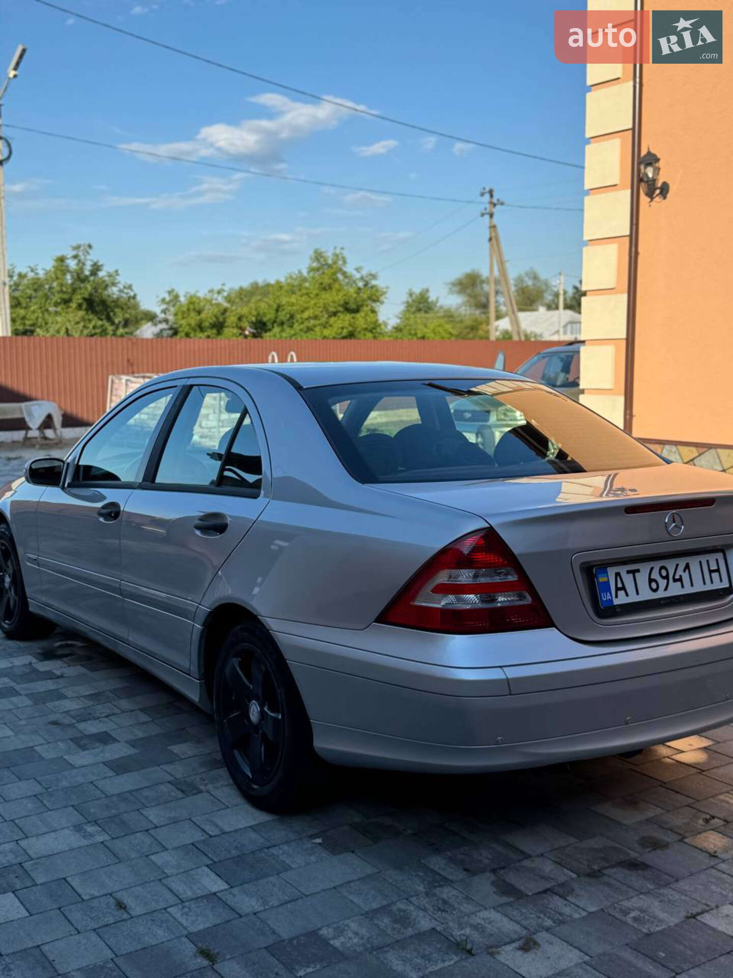Mercedes-Benz C-Class 2004 VIN WDB2030461A661671 фото оголошення 4 з 25