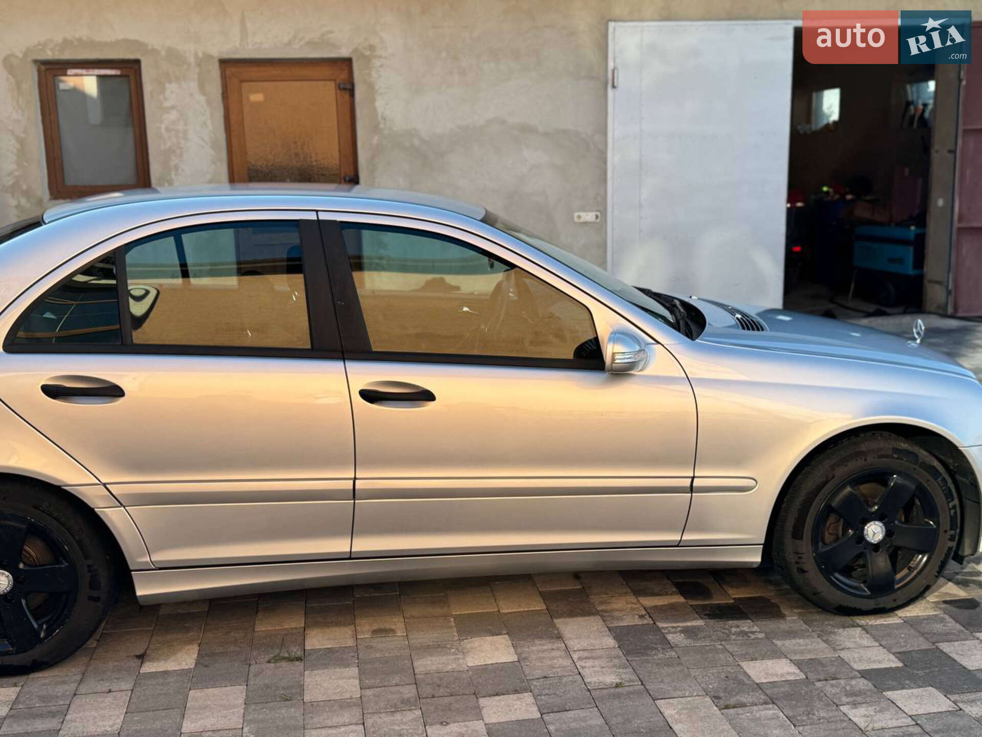 Mercedes-Benz C-Class 2004 VIN WDB2030461A661671 фото оголошення 7 з 25