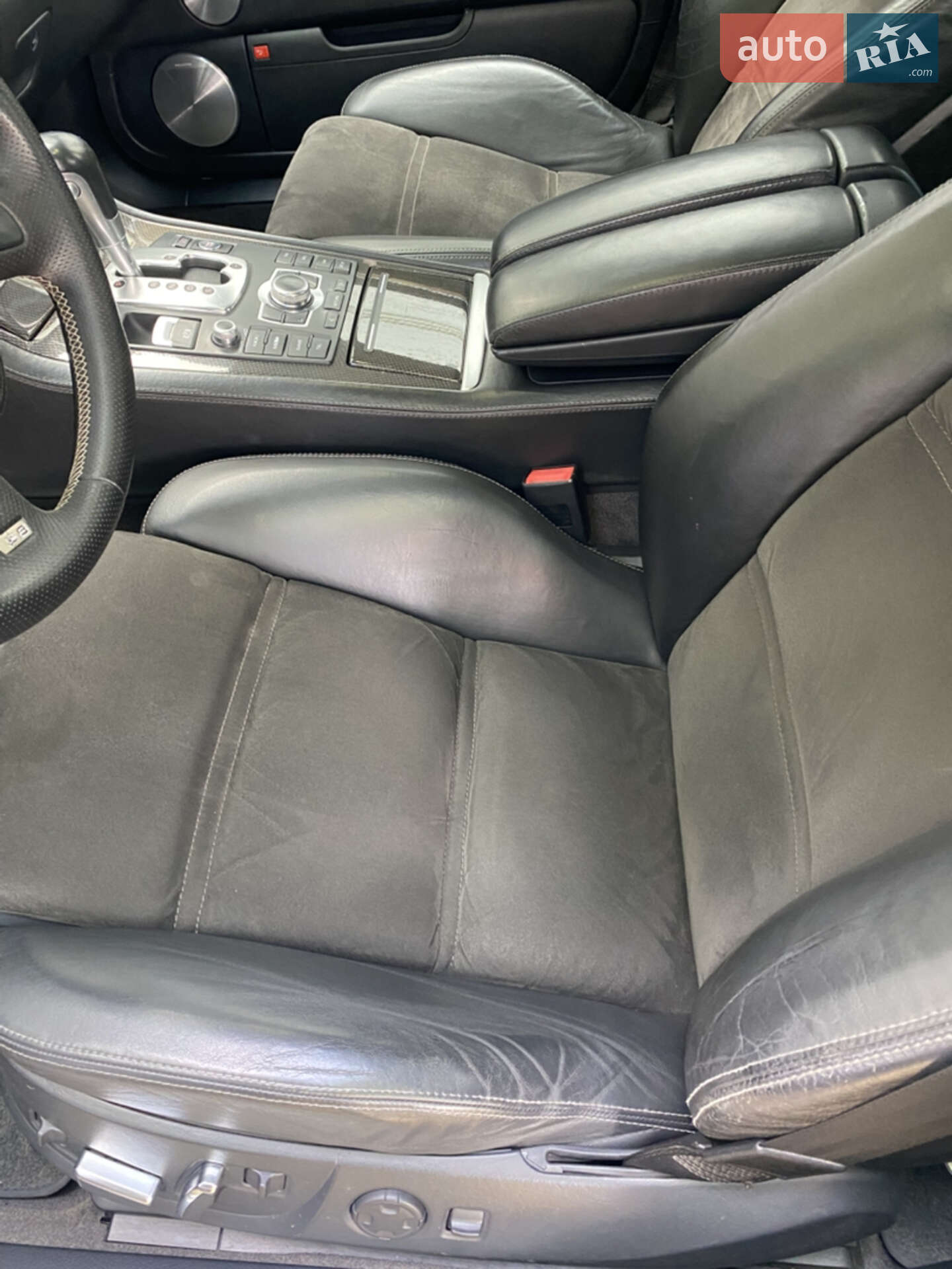 Audi S8 2007 VIN WAUZZZ4E37N026528 фото оголошення 29 з 33