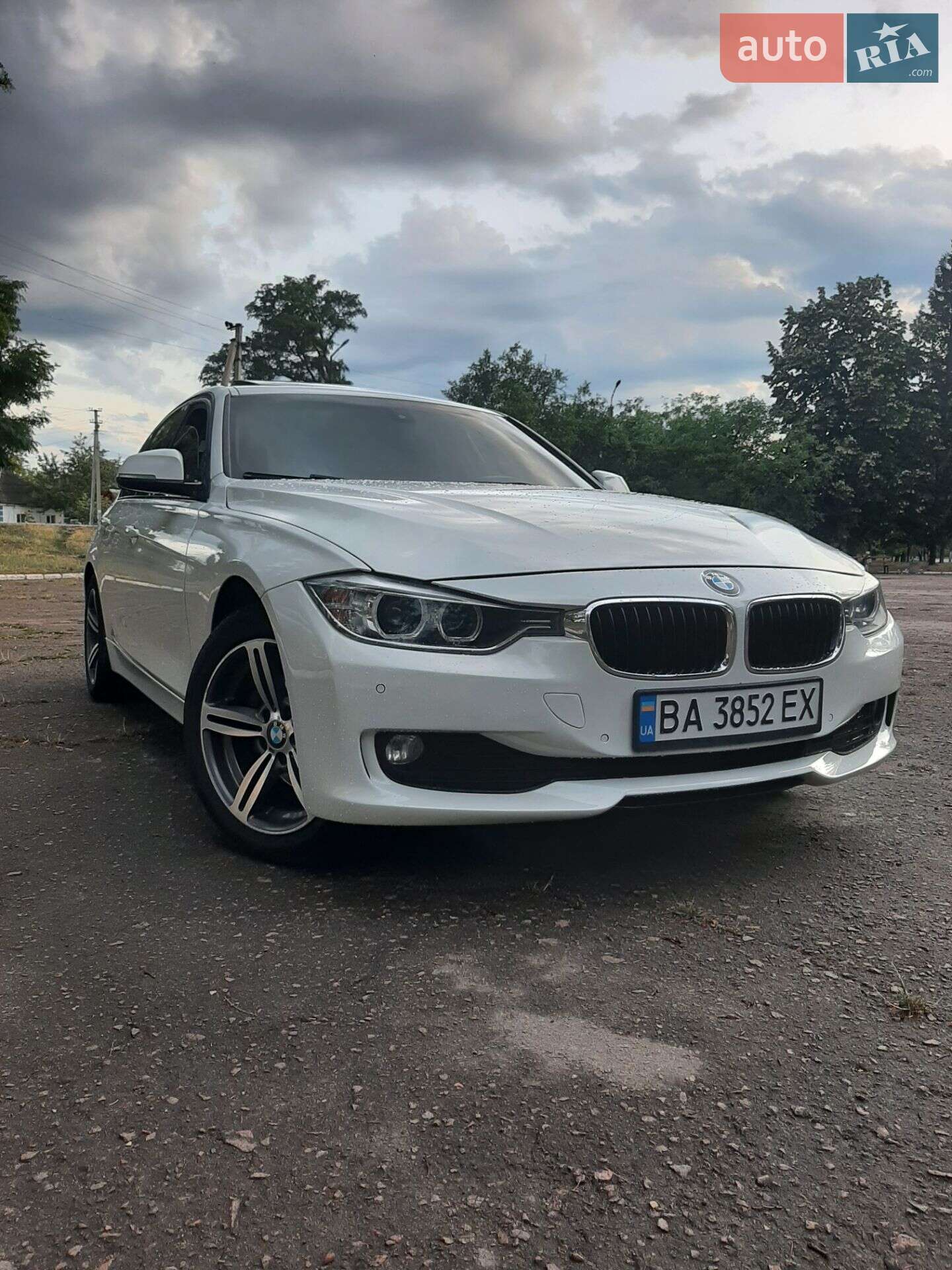 BMW 3 Series 2015 VIN WBA3B1G54FNT06285 фото оголошення 4 з 22