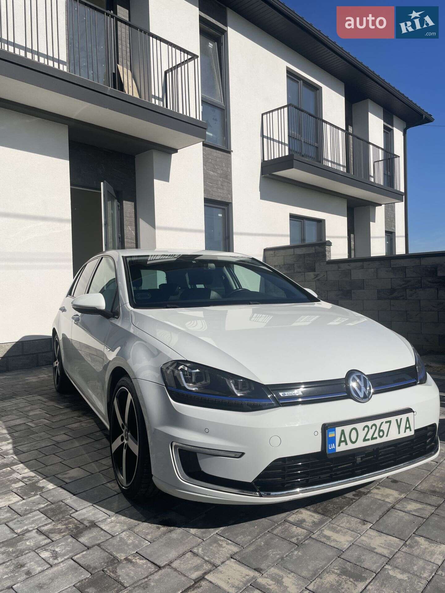 Volkswagen e-Golf 2014 VIN WVWZZZAUZFW903368 фото оголошення 4 з 30