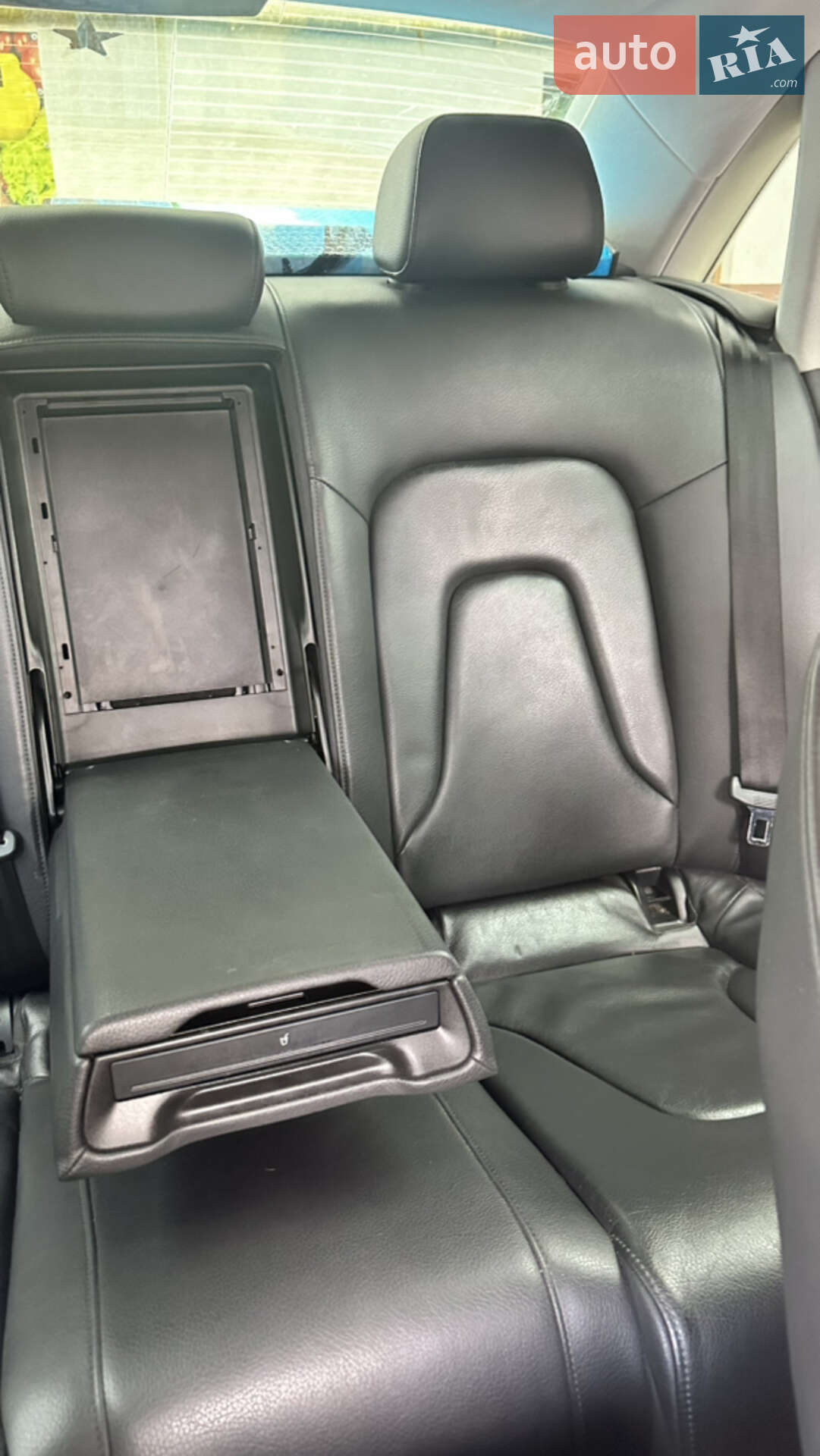 Audi A4 2013 VIN WAUAFAFL3EA074022 фото оголошення 29 з 31