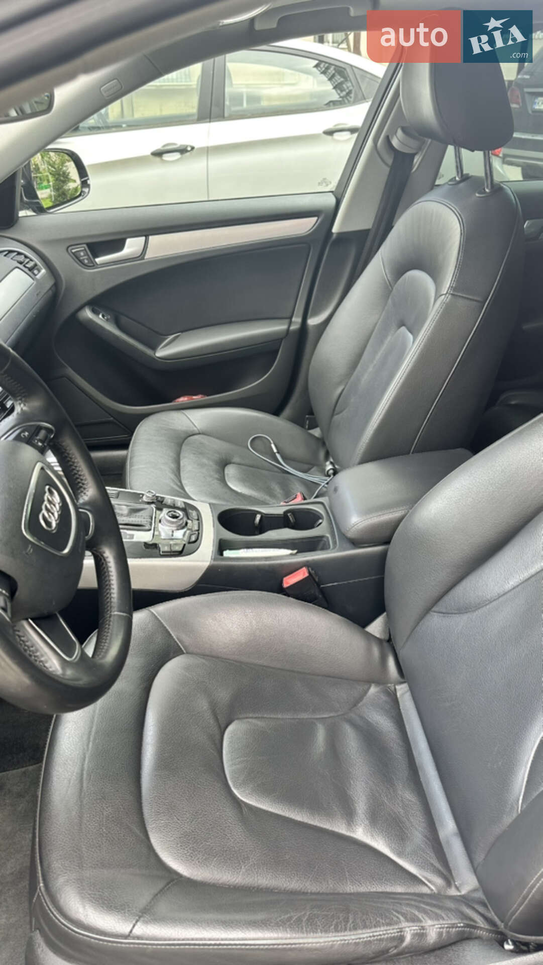 Audi A4 2013 VIN WAUAFAFL3EA074022 фото оголошення 31 з 31