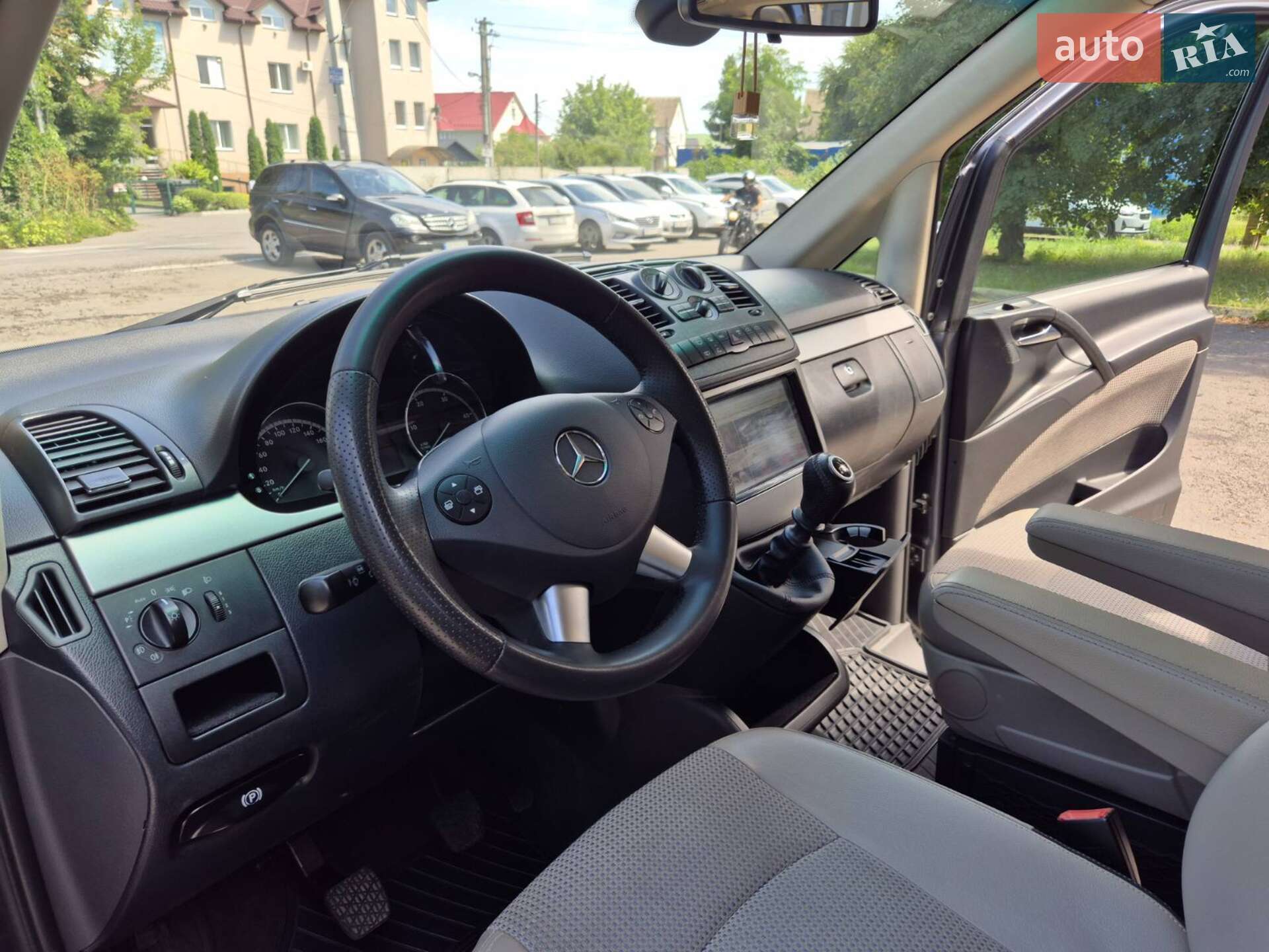Mercedes-Benz Viano 2013 VIN WDF63981313827102 фото оголошення 17 з 32