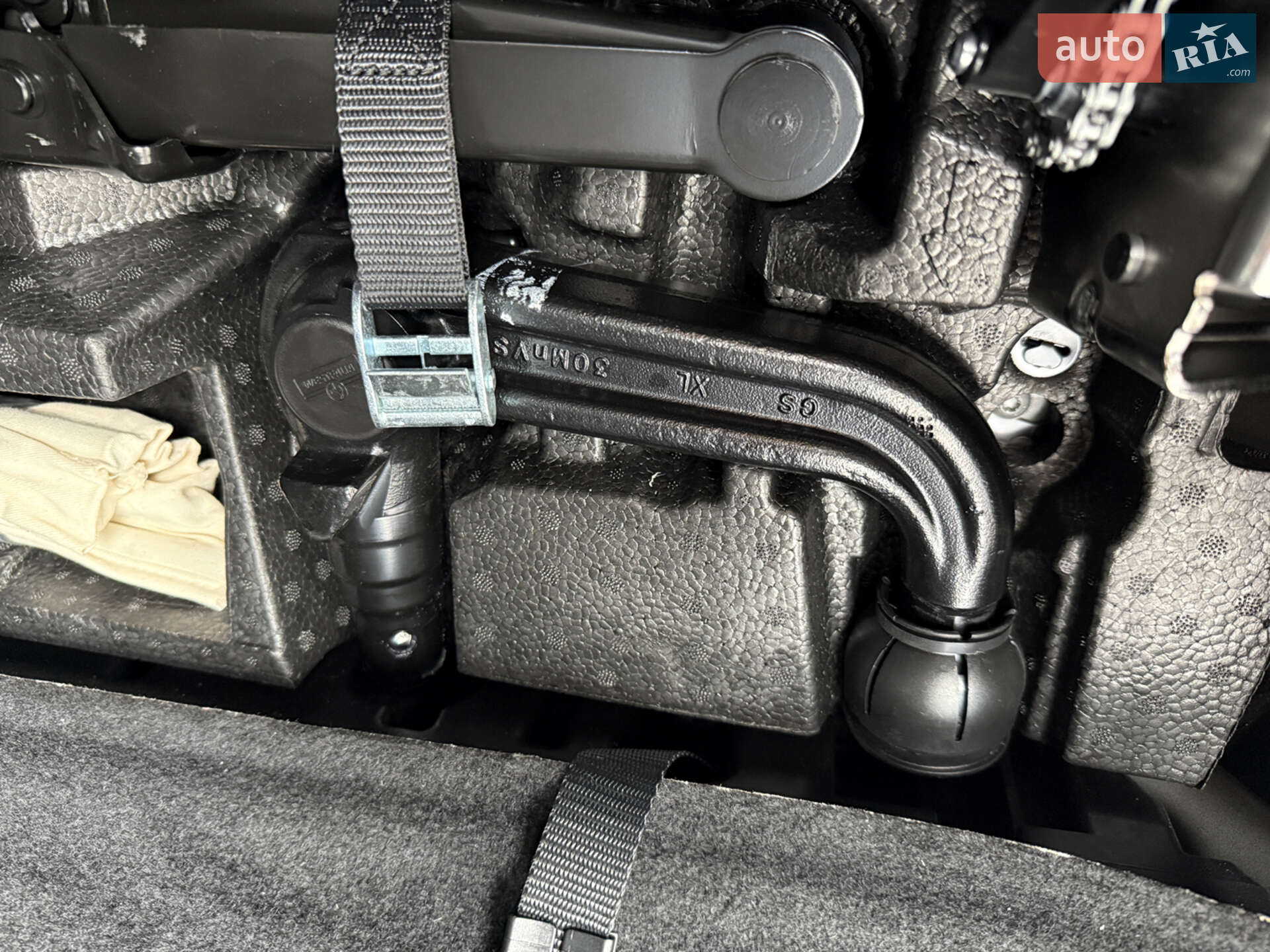 Mercedes-Benz V-Class 2025 VIN W1V447815S4503036 фото оголошення 34 з 46