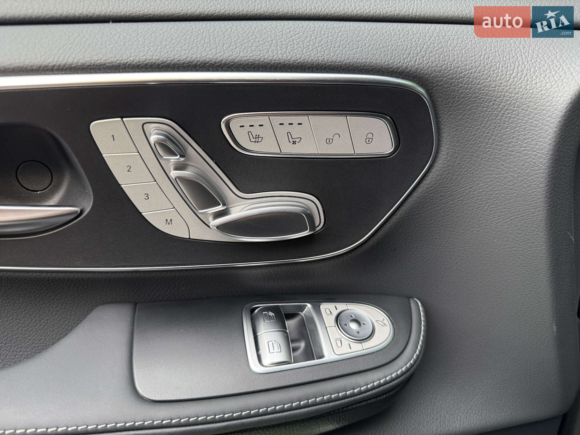 Mercedes-Benz V-Class 2025 VIN W1V447815S4503036 фото оголошення 40 з 46