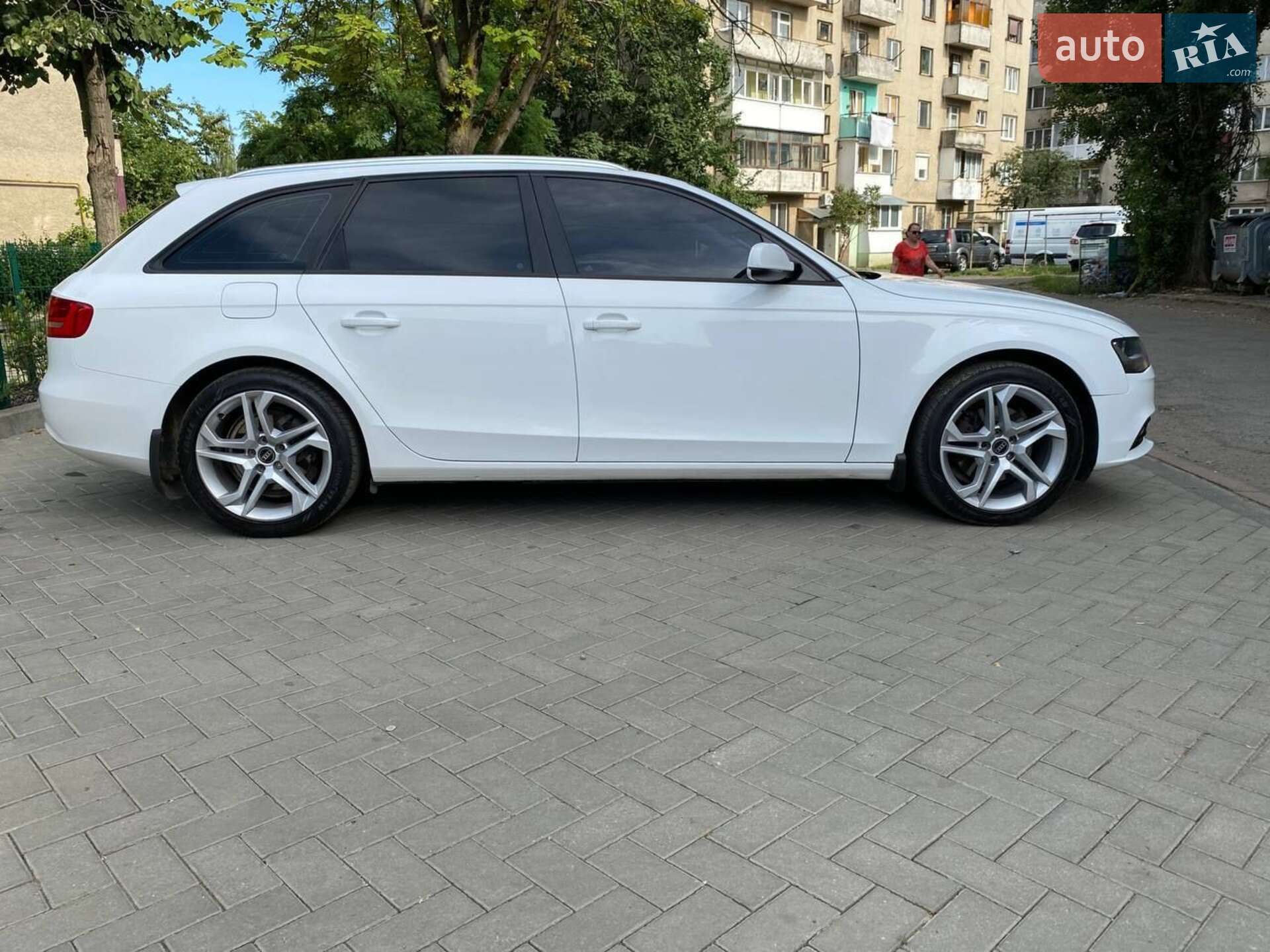 Audi A4 2014 VIN WAUZZZ8K3FA030309 фото оголошення 17 з 19