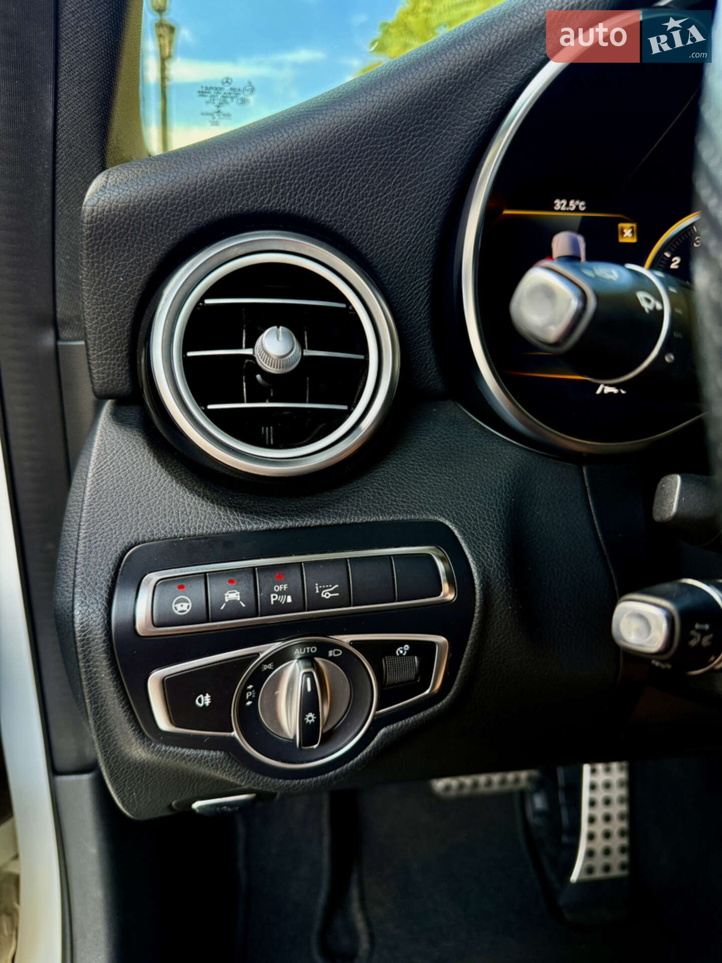 Mercedes-Benz C-Class 2018 VIN WDDWF4HB6JR417891 фото оголошення 30 з 52