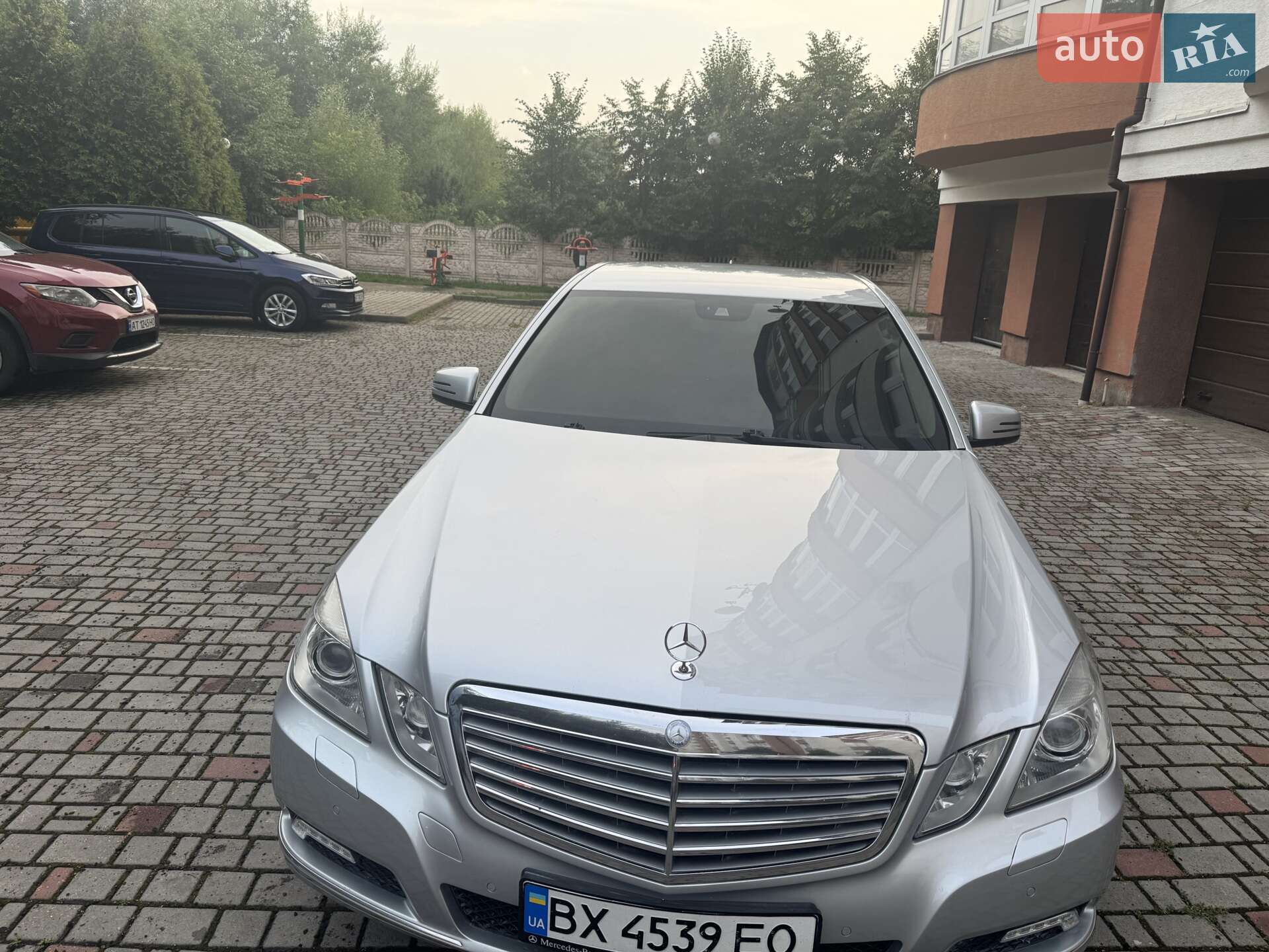 Mercedes-Benz E-Class 2011 VIN WDD2120471A159984 фото оголошення 4 з 15