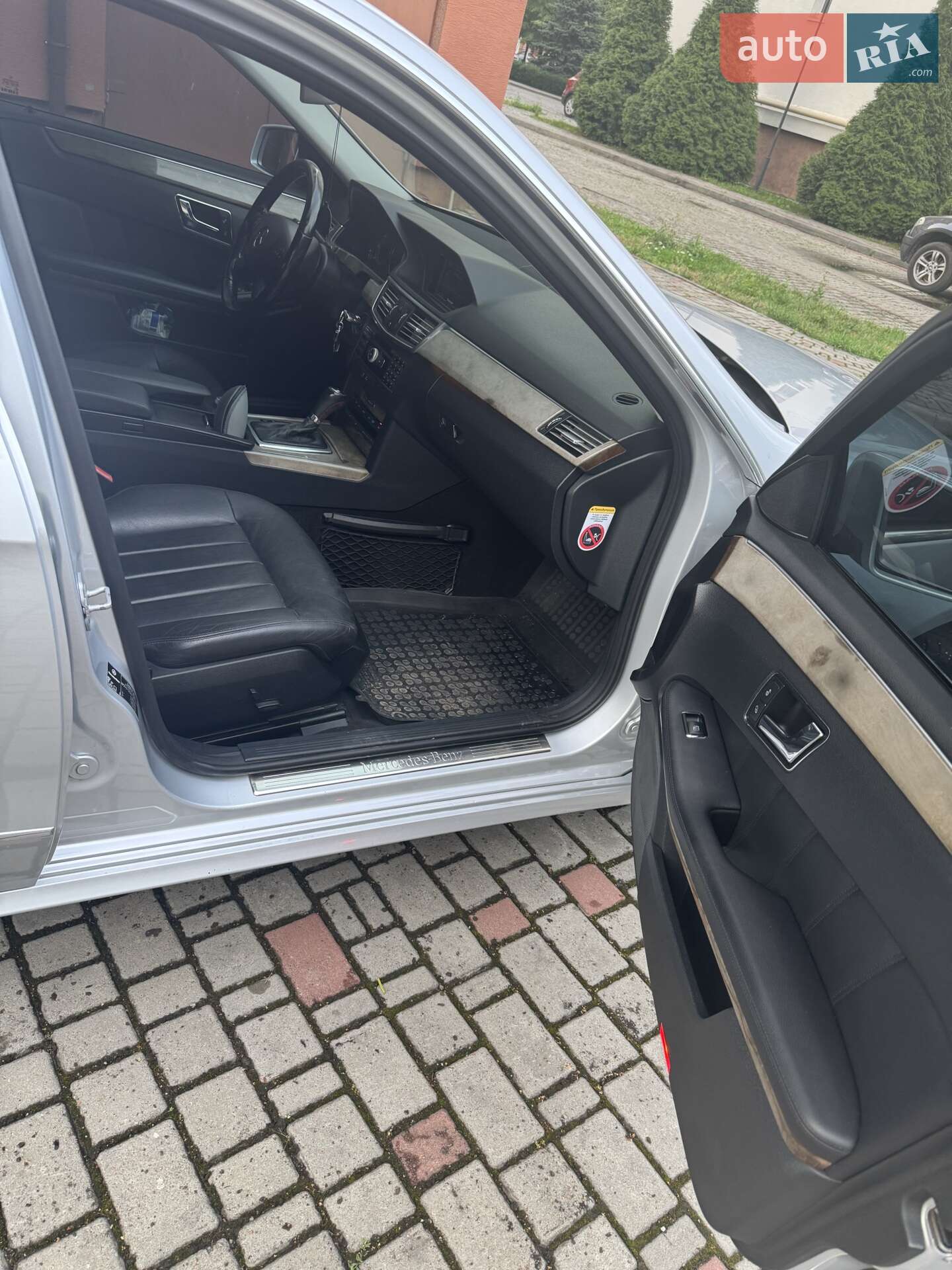 Mercedes-Benz E-Class 2011 VIN WDD2120471A159984 фото оголошення 7 з 15