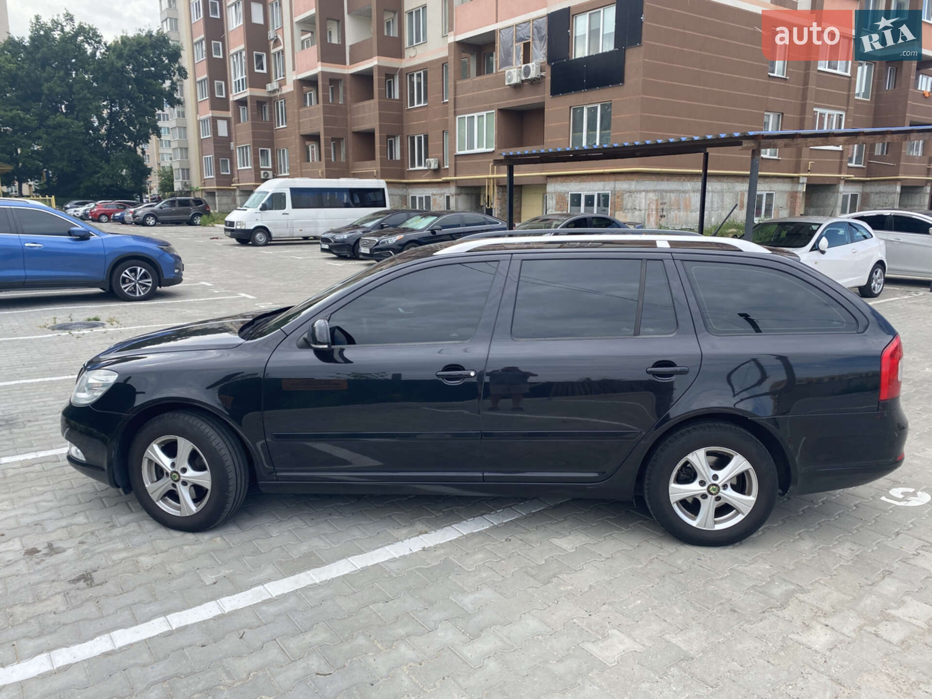 Skoda Octavia 2010 VIN TMBGK61Z0A2105247 фото оголошення 3 з 10