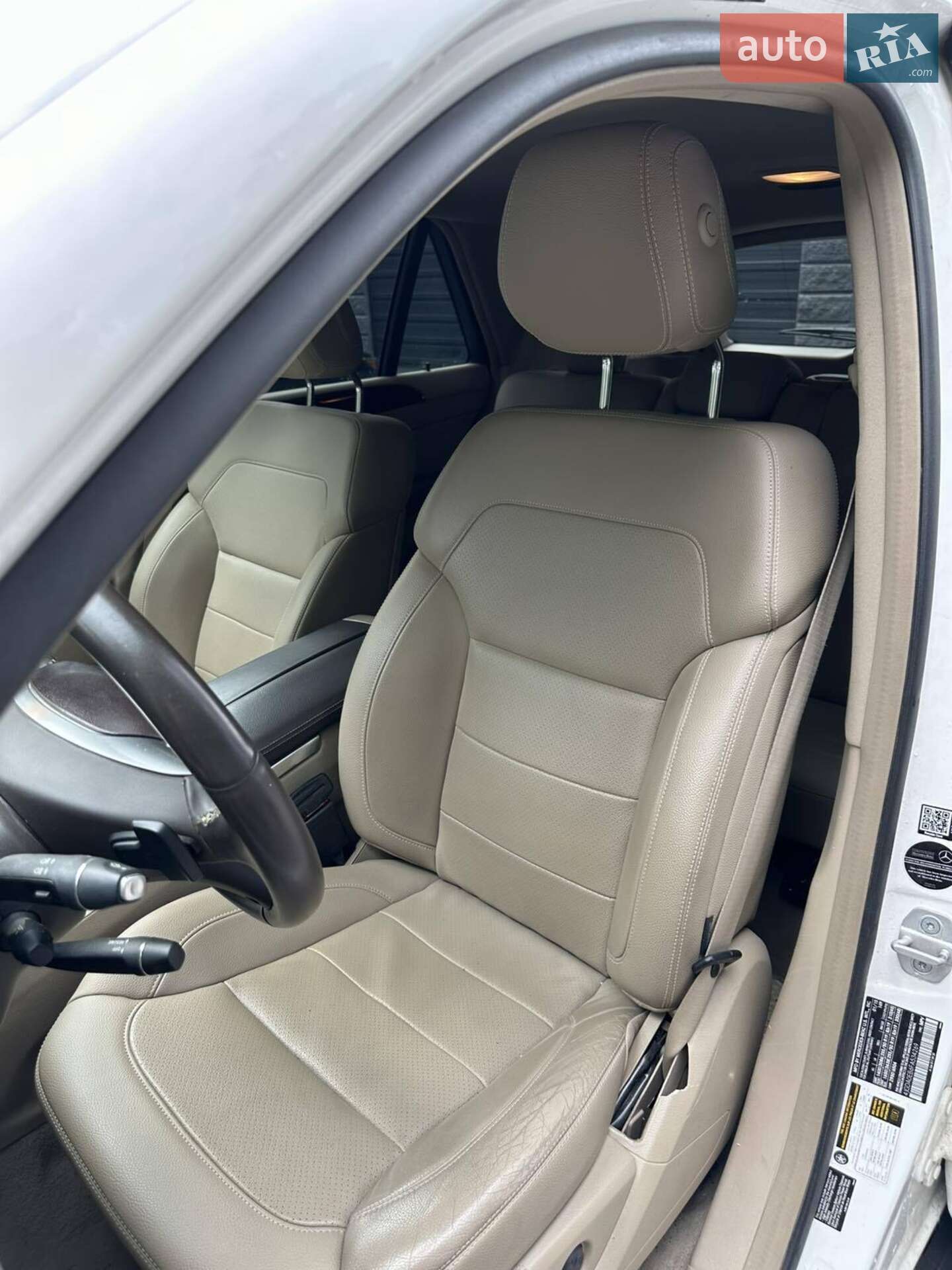 Mercedes-Benz M-Class 2015 VIN 4JGDA0EB6FA534269 фото оголошення 9 з 27