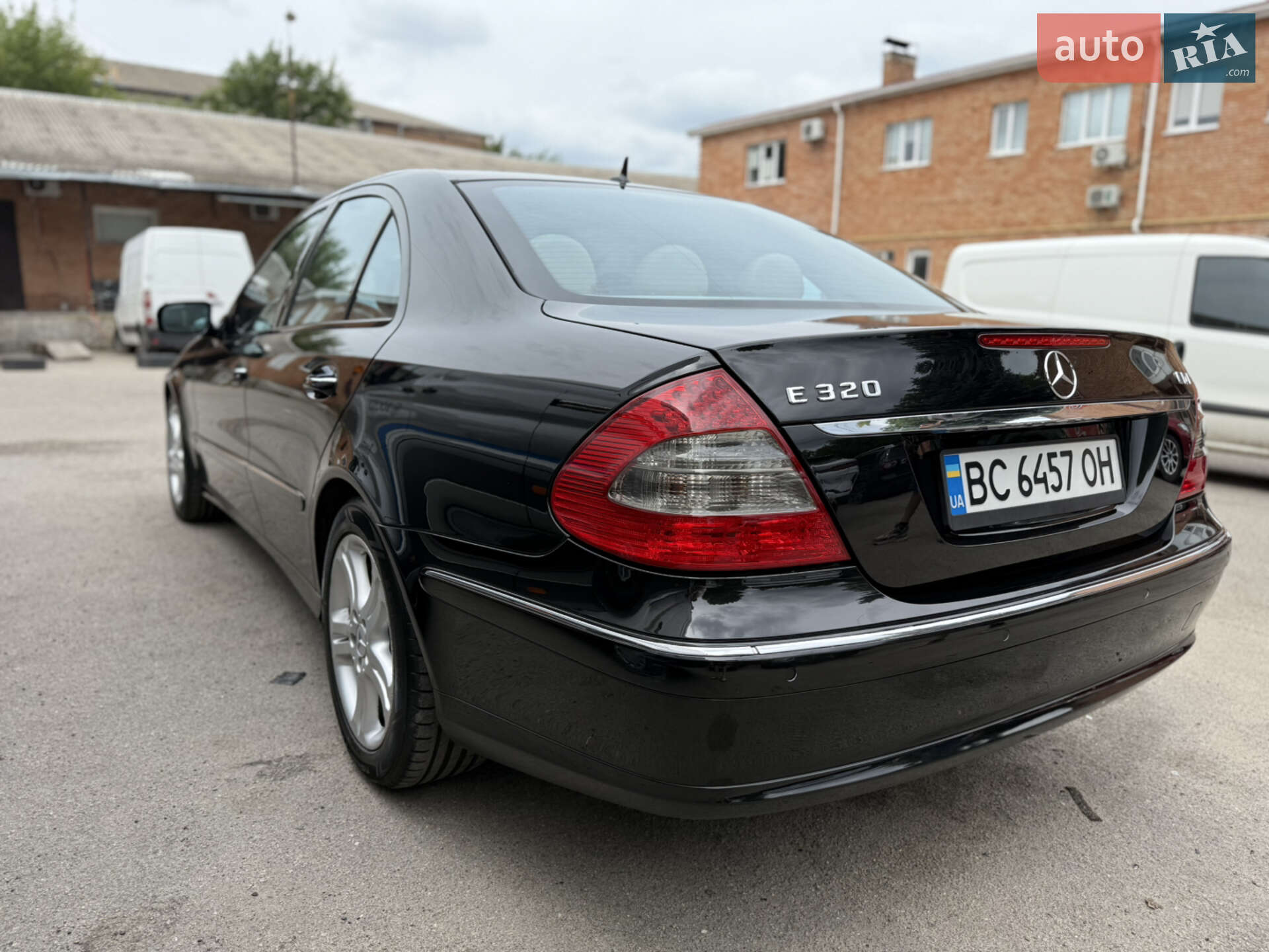 Mercedes-Benz E-Class 2006 VIN WDB2110221A990095 фото оголошення 3 з 13