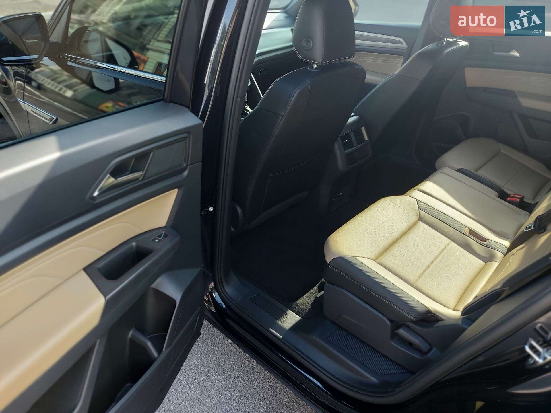Volkswagen Atlas Cross Sport 2021 VIN 1V2JE2CAXNC205030 фото оголошення 3 з 19