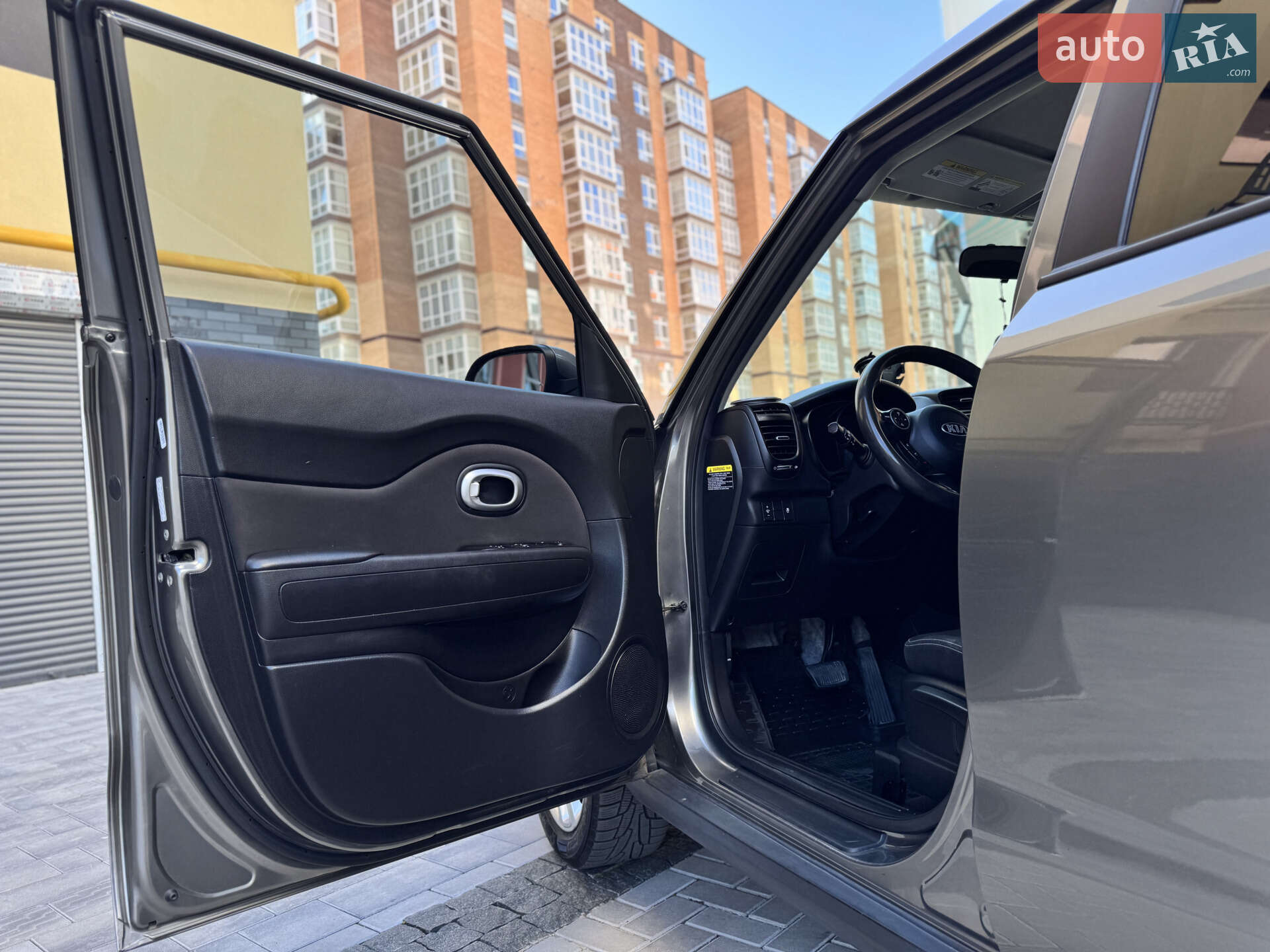 Kia Soul 2017 VIN KNDJP3A55H7504462 фото оголошення 3 з 18