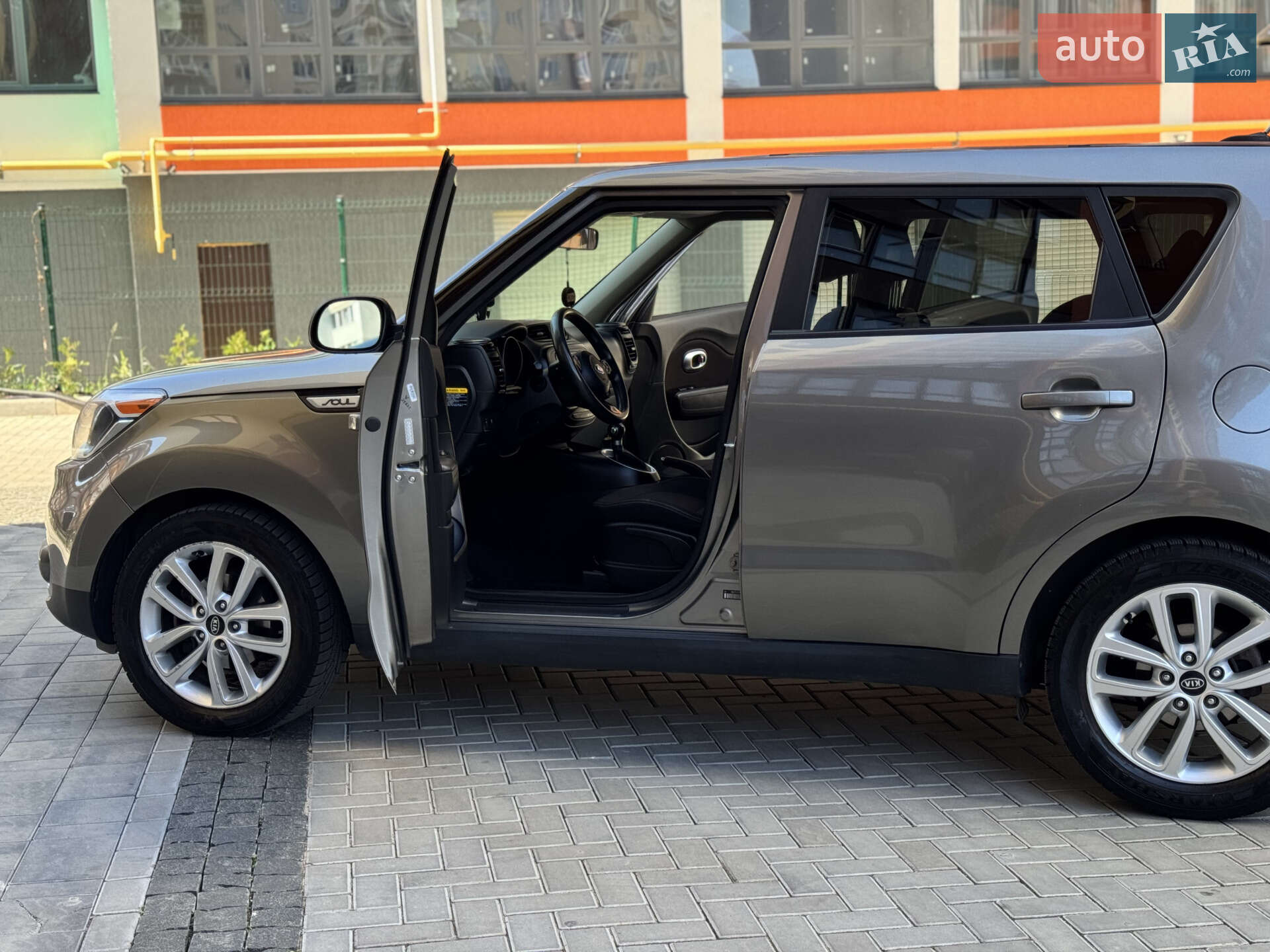 Kia Soul 2017 VIN KNDJP3A55H7504462 фото оголошення 13 з 18