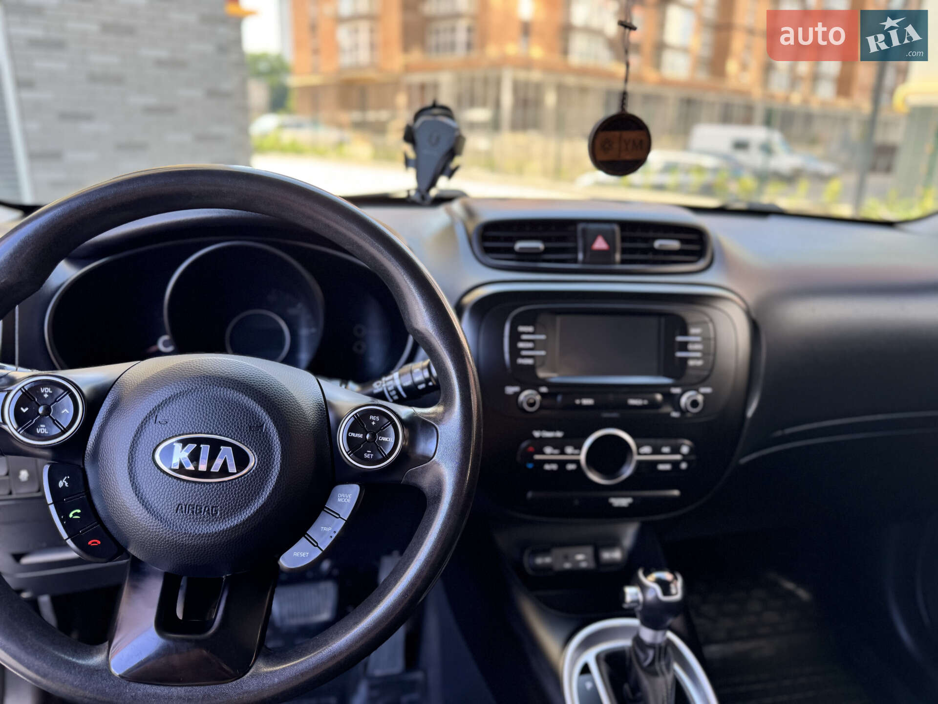Kia Soul 2017 VIN KNDJP3A55H7504462 фото оголошення 14 з 18