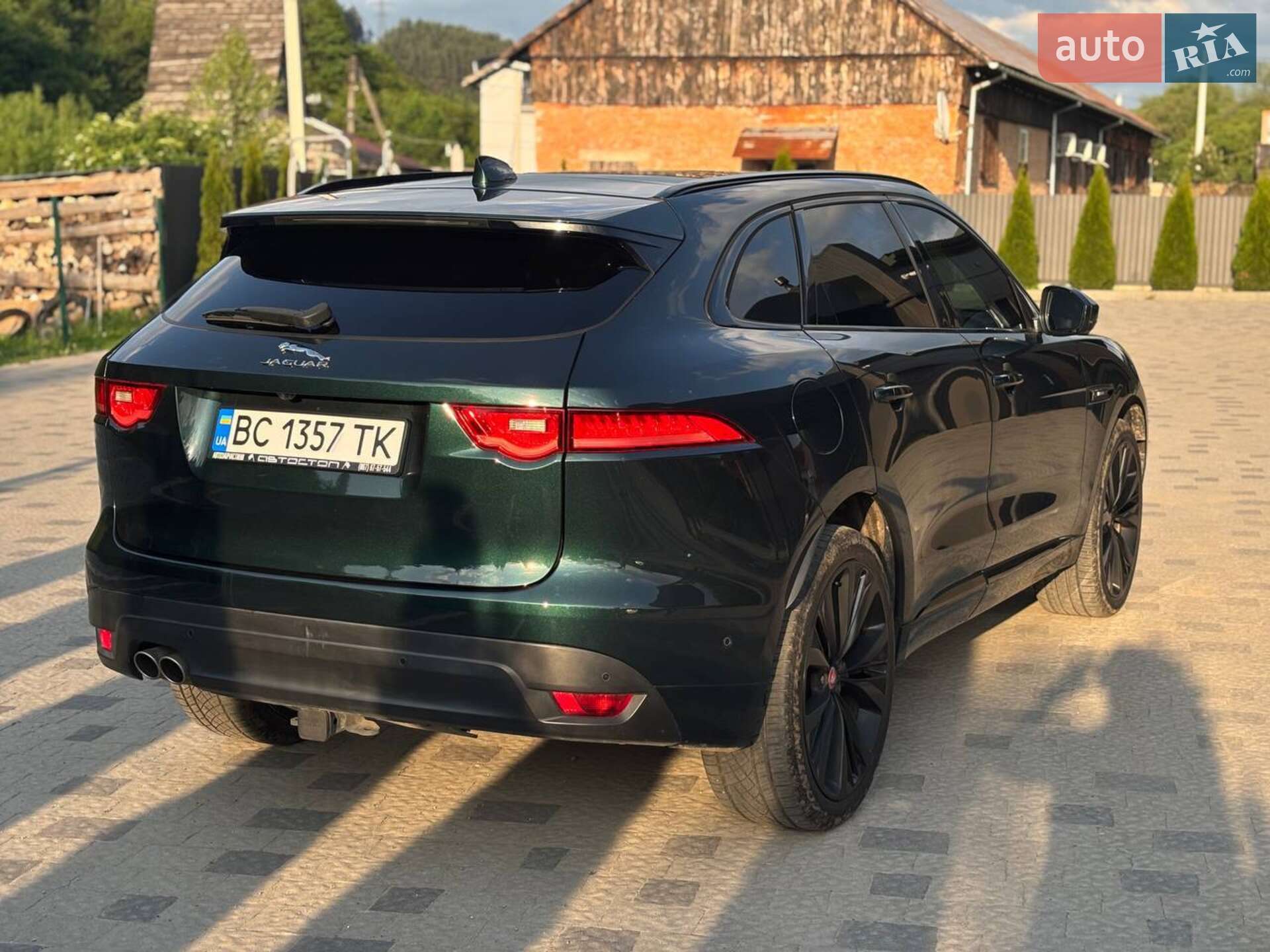 Jaguar F-Pace 2016 VIN SADCL2BNXHA490658 фото оголошення 5 з 46