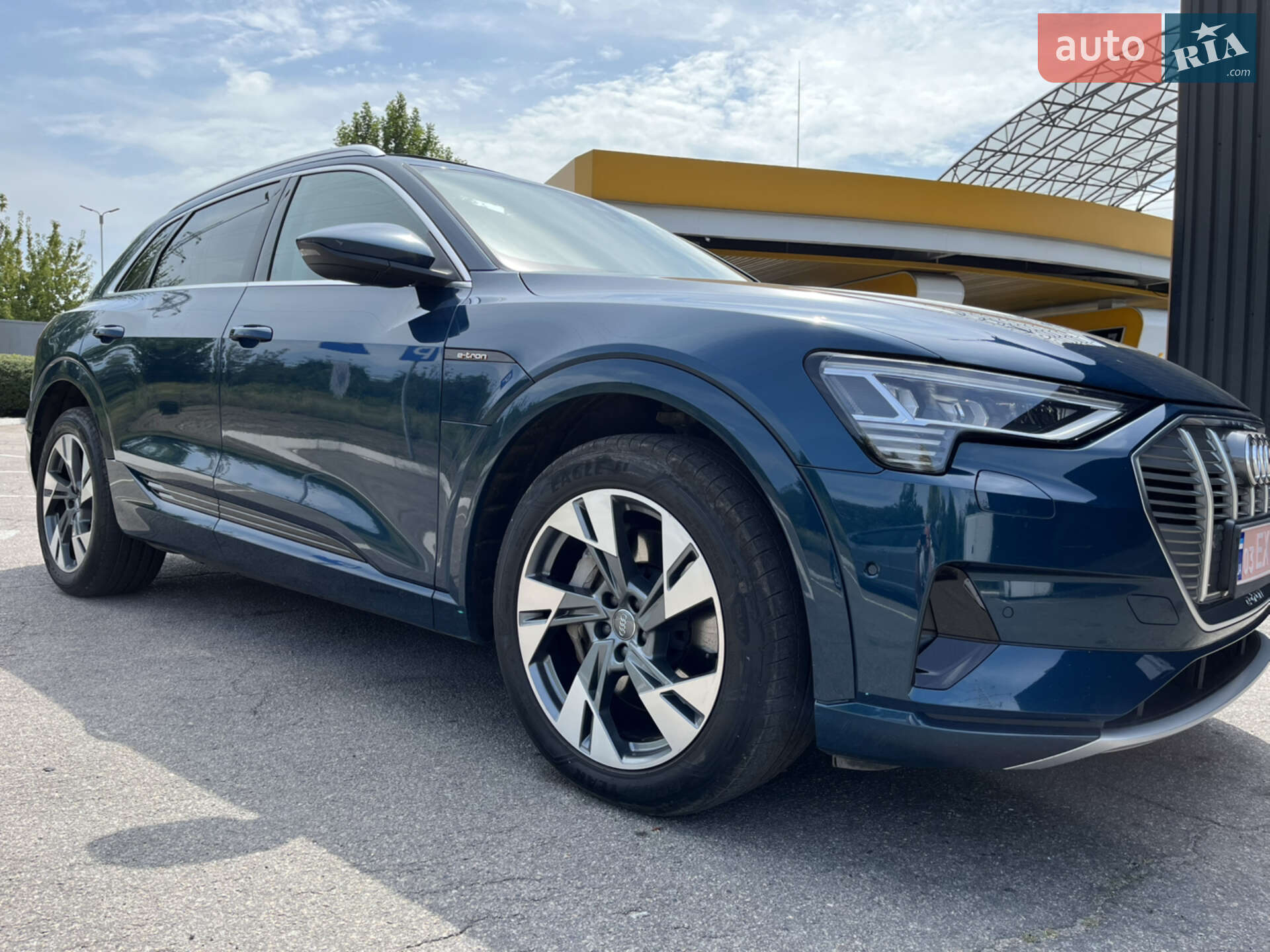 Audi e-tron 2019 VIN WAUZZZGE5LB016512 фото оголошення 31 з 130
