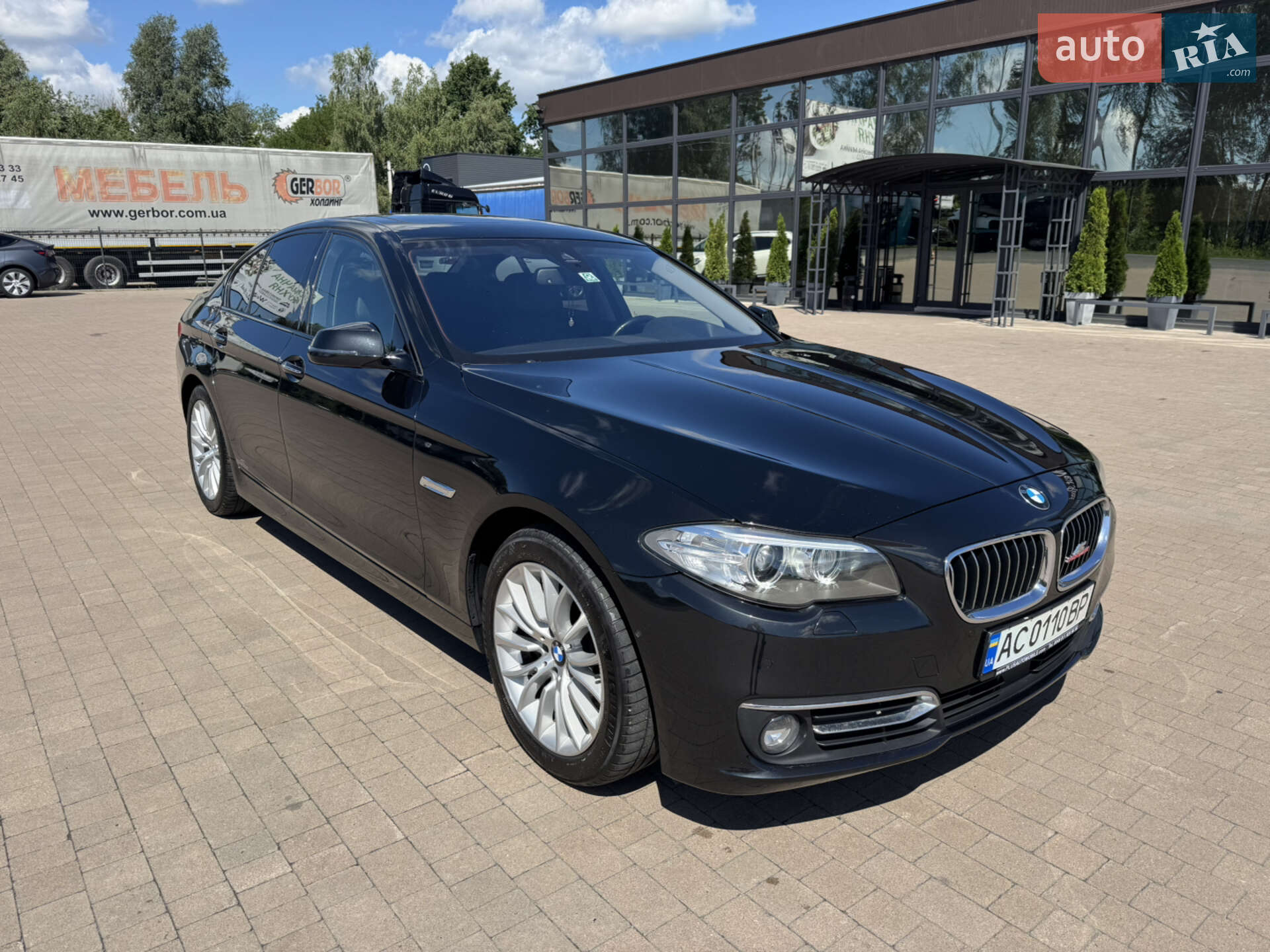 BMW 5 Series 2015 VIN WBA5D71020G248966 фото оголошення 3 з 76