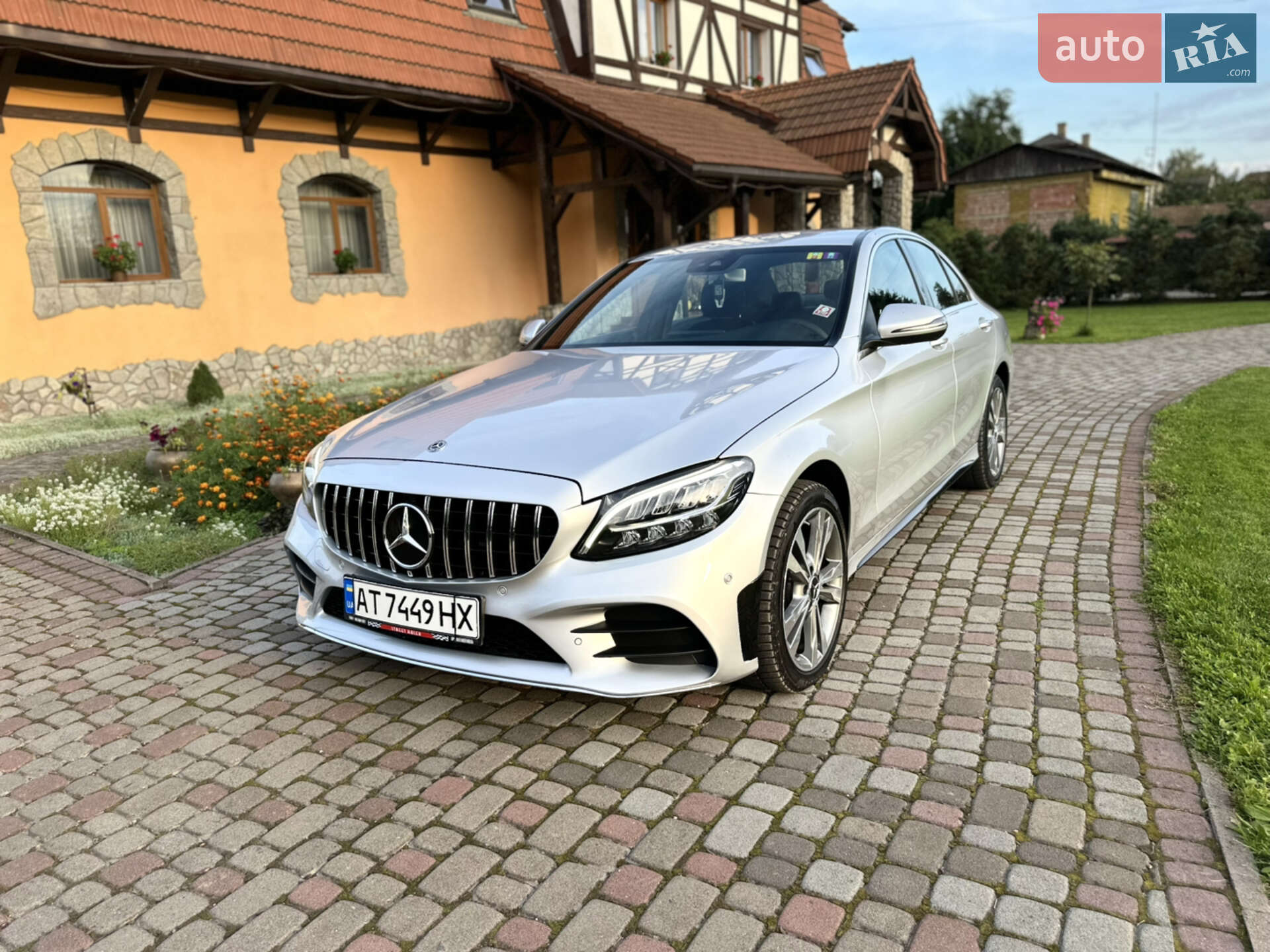 Mercedes-Benz C-Class 2018 VIN WDD2050151R427888 фото оголошення 2 з 64