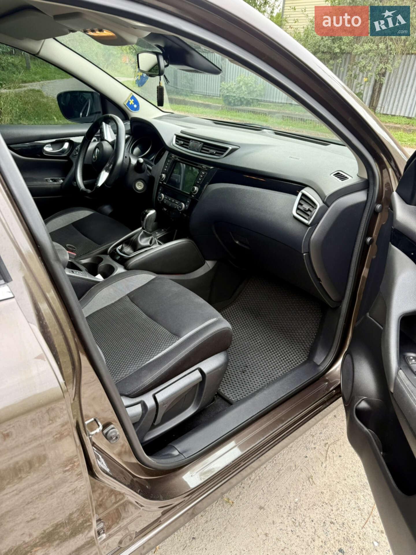 Nissan Qashqai 2017 VIN SJNFBNJ11U2206523 фото оголошення 3 з 10