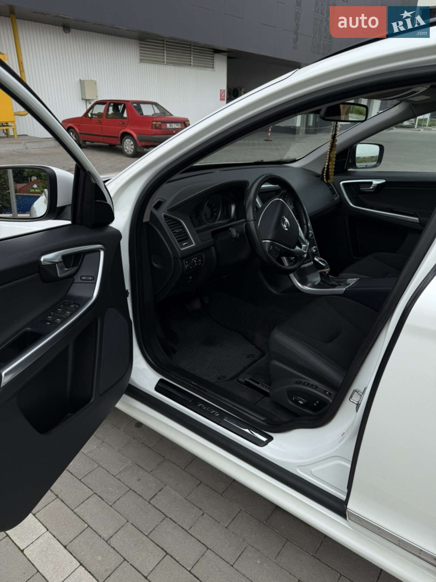 Volvo Xc60 2014 VIN YV4612RJ7F2697272 фото оголошення 7 з 31