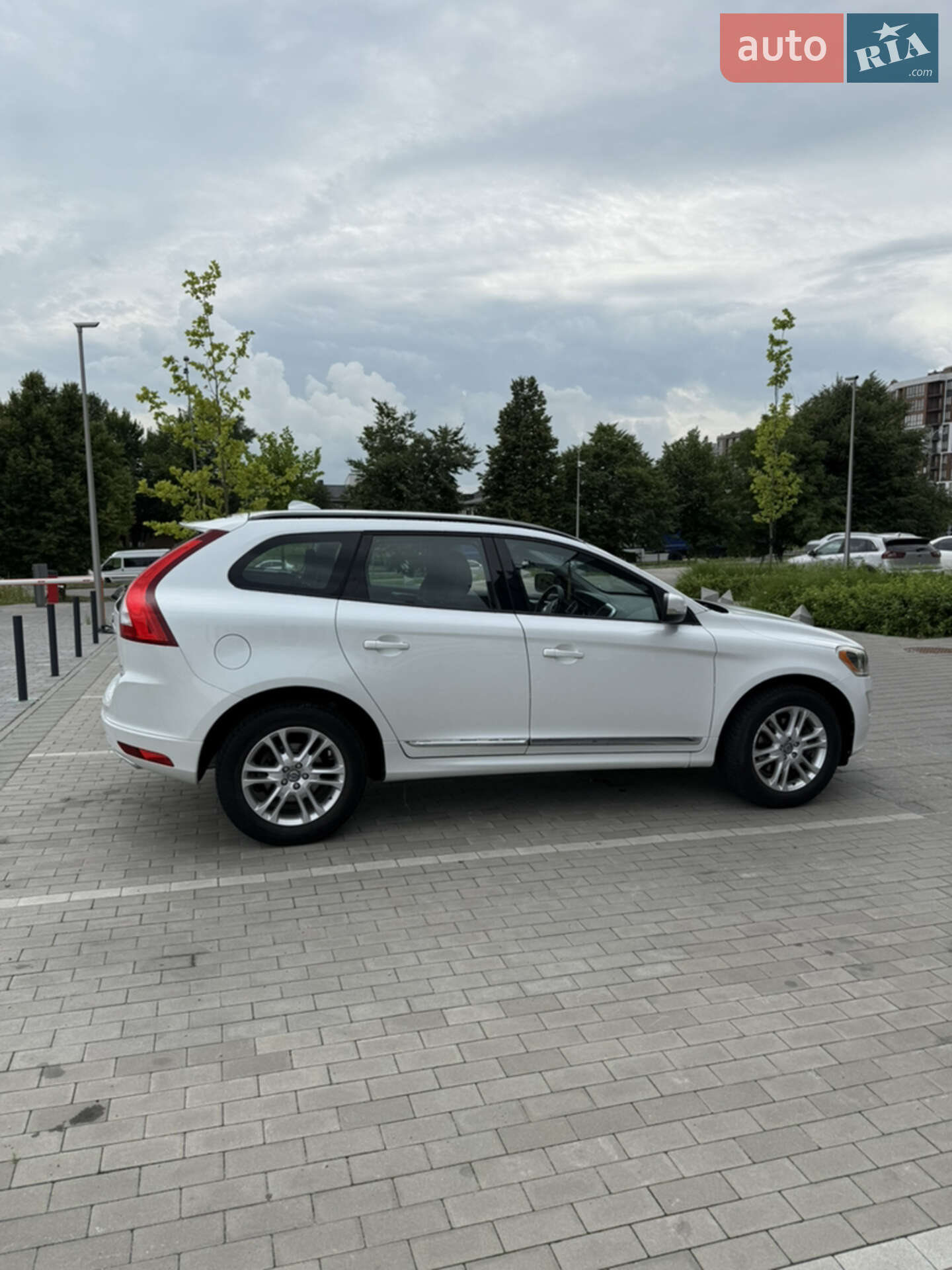 Volvo Xc60 2014 VIN YV4612RJ7F2697272 фото оголошення 6 з 31