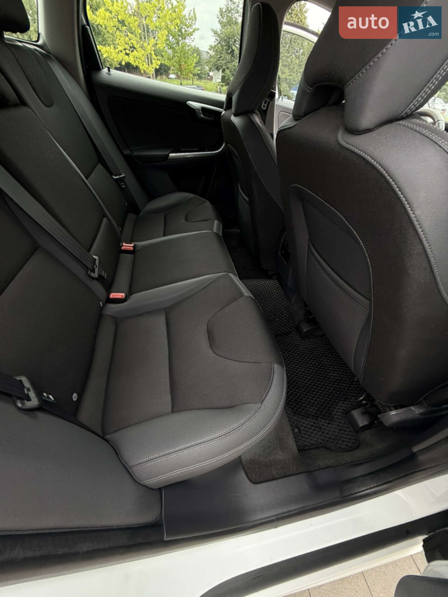 Volvo Xc60 2014 VIN YV4612RJ7F2697272 фото оголошення 19 з 31