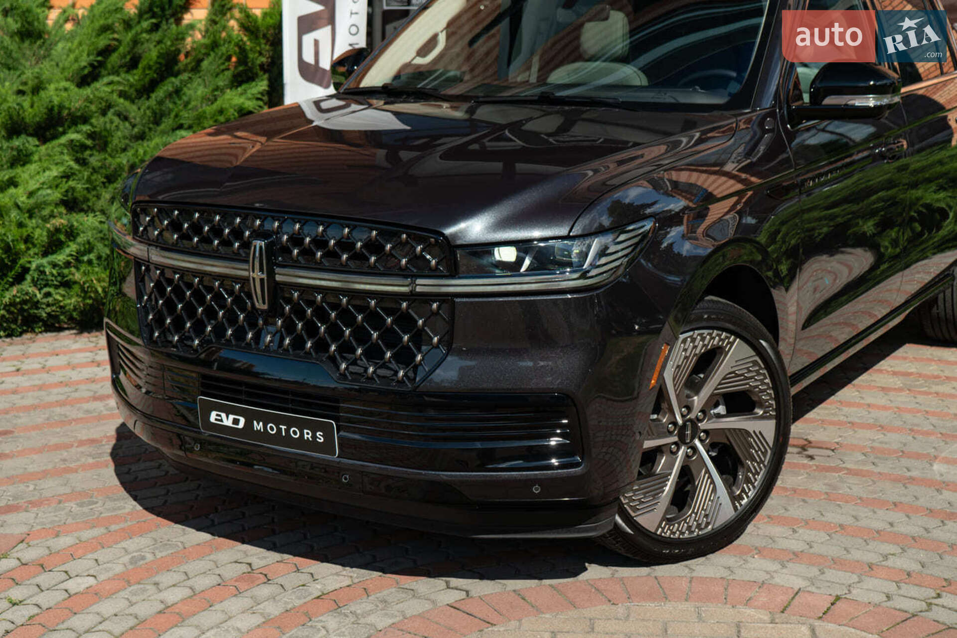 Lincoln Navigator 2025 VIN 5LMJJ3TG6SEL07134 фото оголошення 27 з 60
