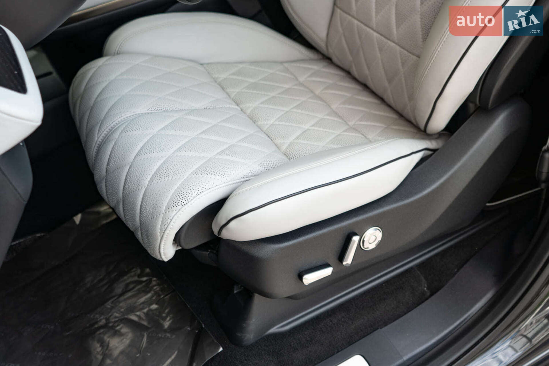 Lincoln Navigator 2025 VIN 5LMJJ3TG6SEL07134 фото оголошення 34 з 60