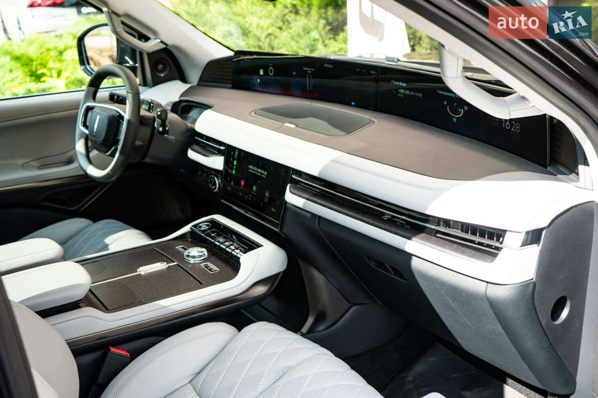 Lincoln Navigator 2025 VIN 5LMJJ3TG6SEL07134 фото оголошення 40 з 60