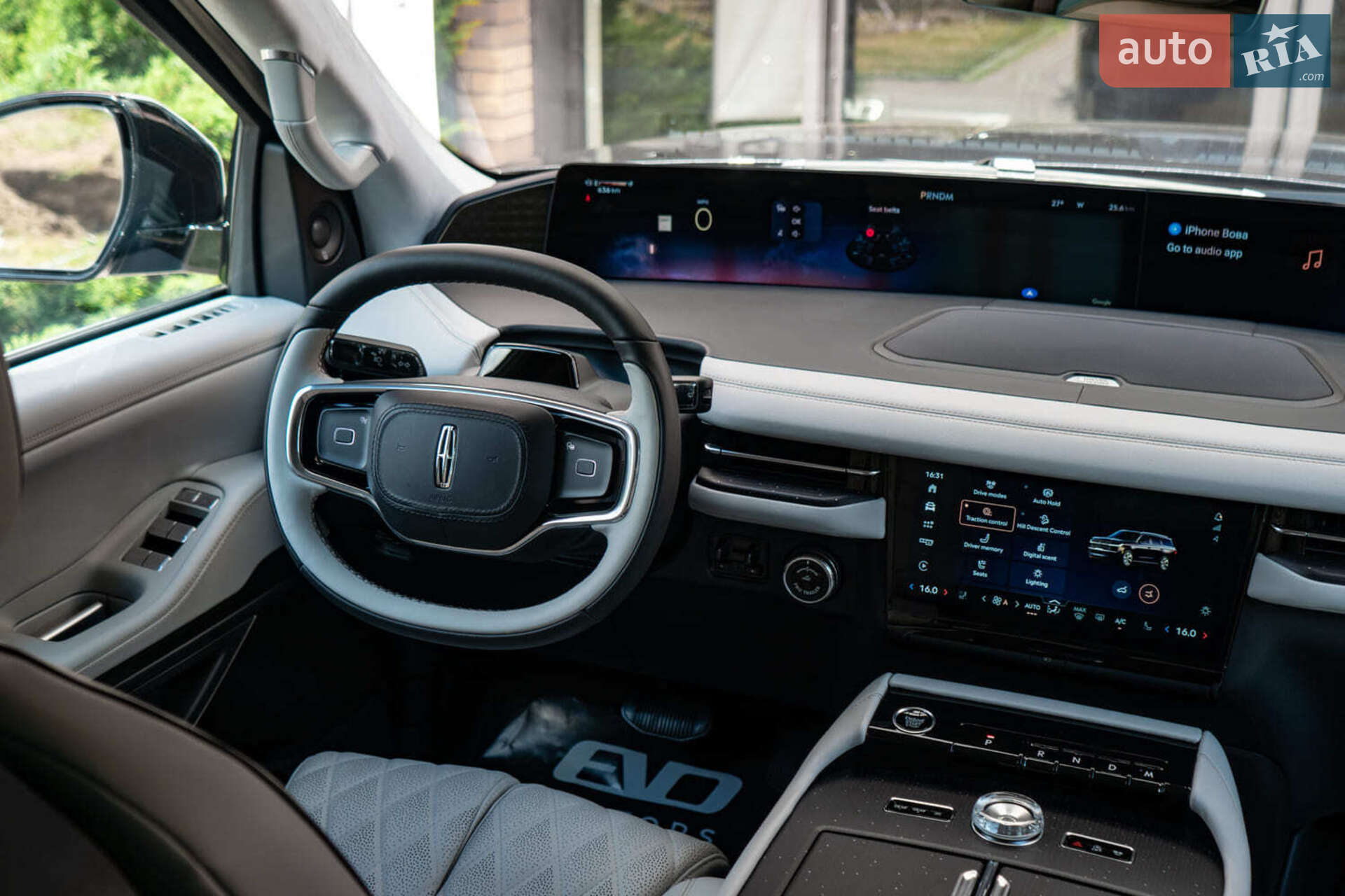 Lincoln Navigator 2025 VIN 5LMJJ3TG6SEL07134 фото оголошення 42 з 60
