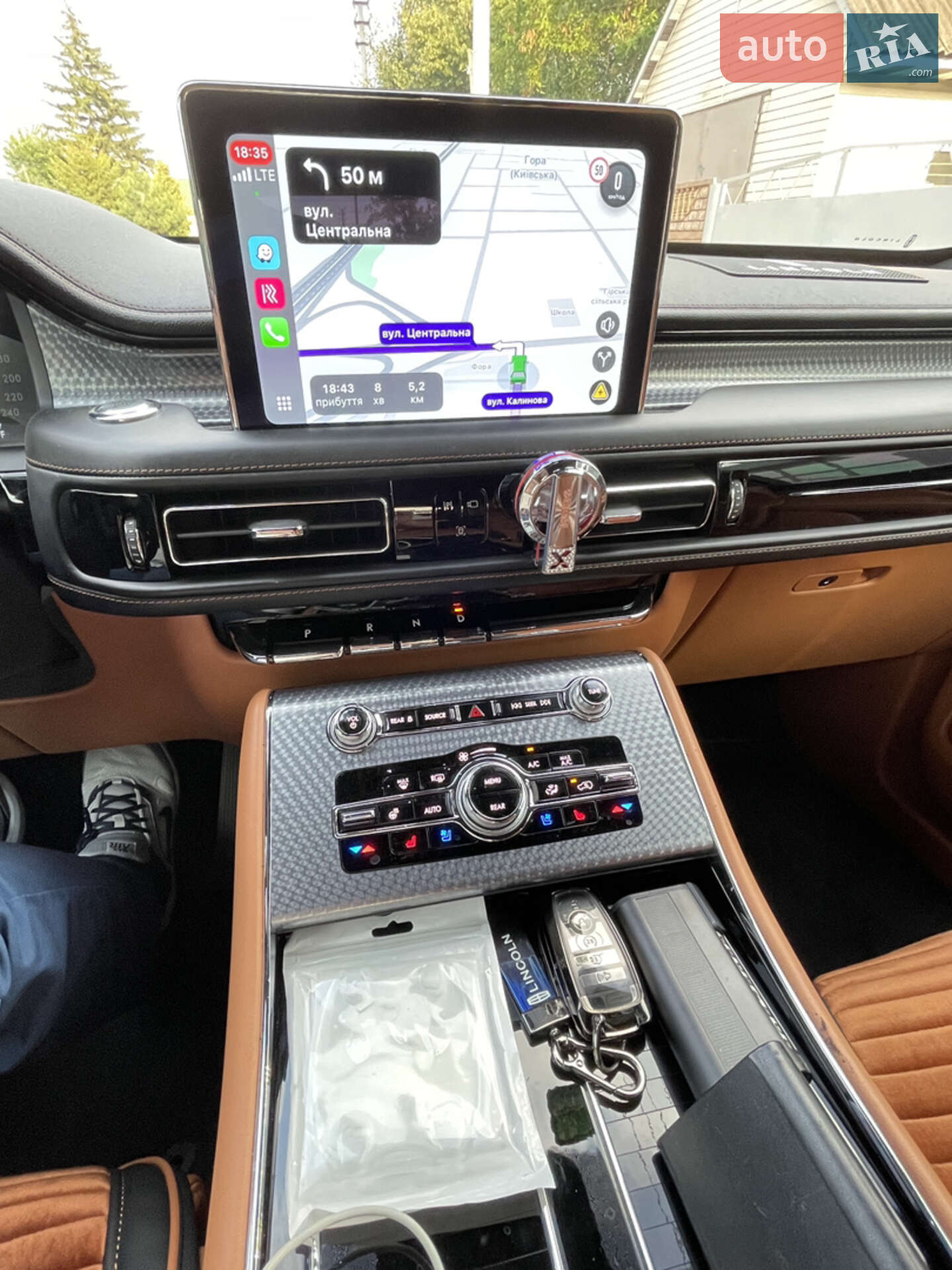 Lincoln Aviator 2023 VIN 5LM5J9XCXPGL05782 фото оголошення 4 з 40