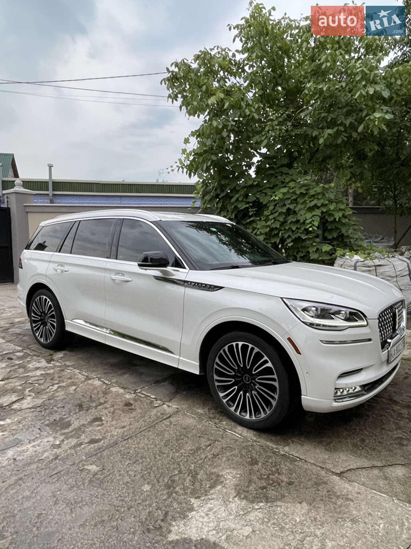 Lincoln Aviator 2023 VIN 5LM5J9XCXPGL05782 фото оголошення 31 з 40