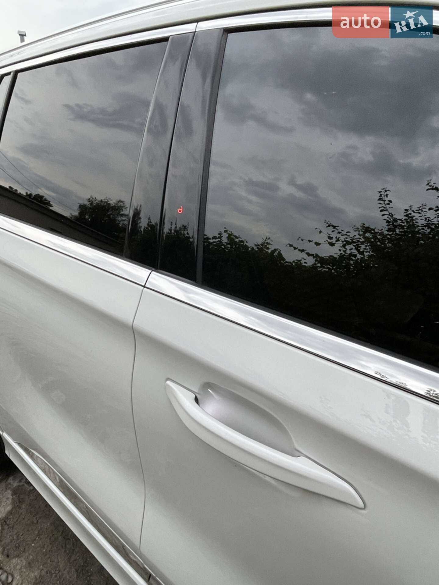 Lincoln Aviator 2023 VIN 5LM5J9XCXPGL05782 фото оголошення 35 з 40