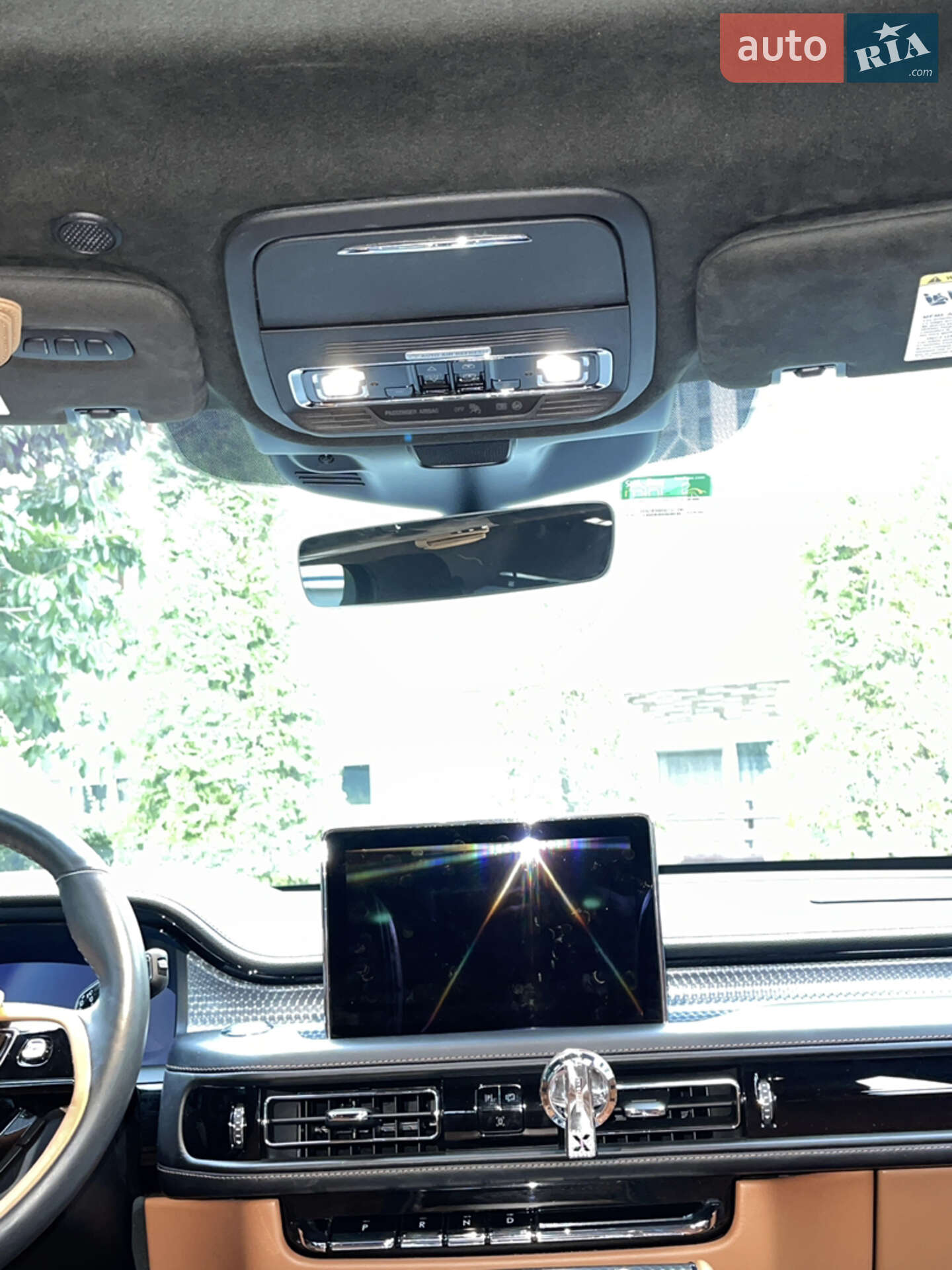 Lincoln Aviator 2023 VIN 5LM5J9XCXPGL05782 фото оголошення 40 з 40