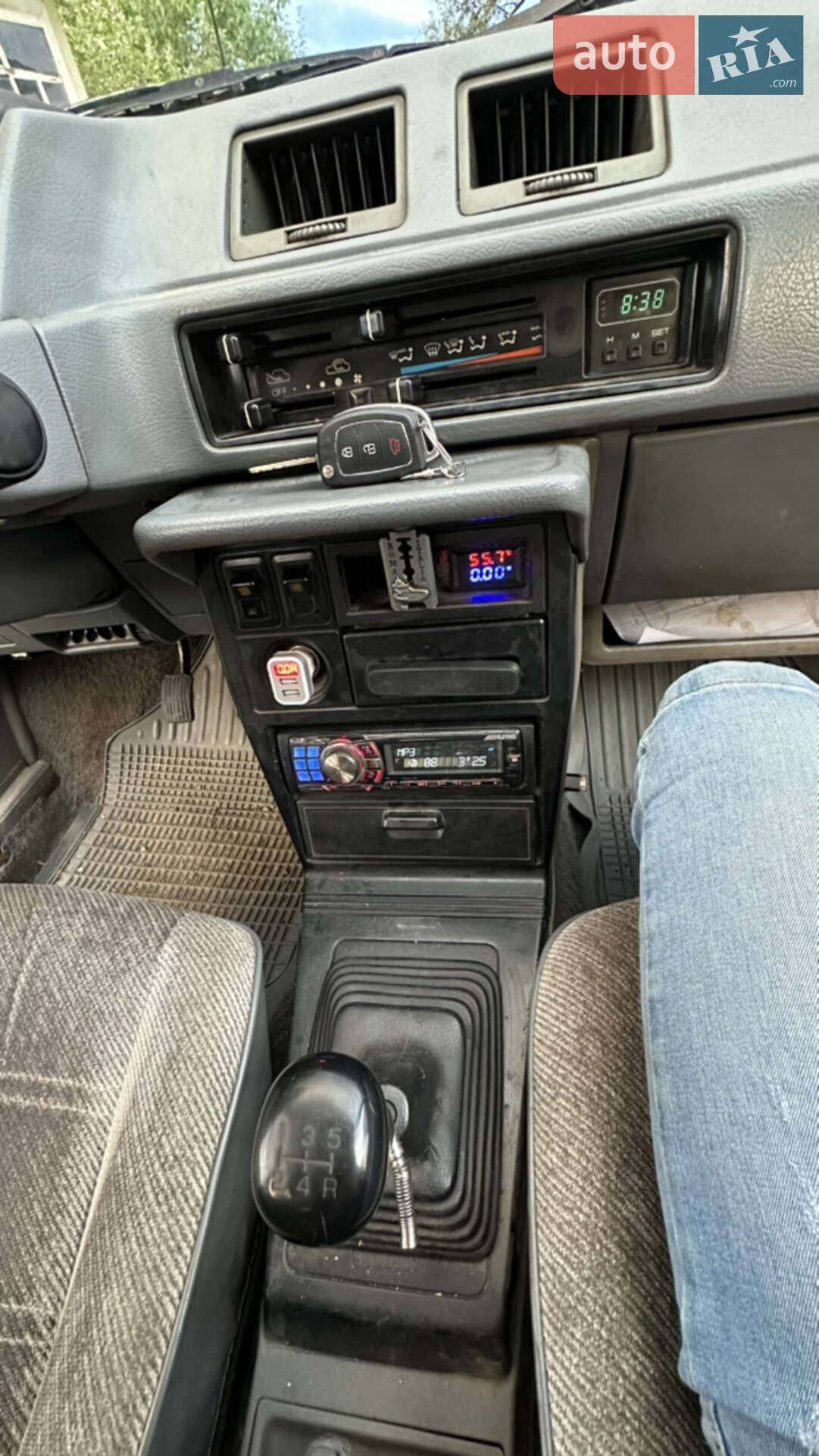 Mitsubishi Lancer 1988 VIN JMBSNC12AJU454756 фото оголошення 4 з 14