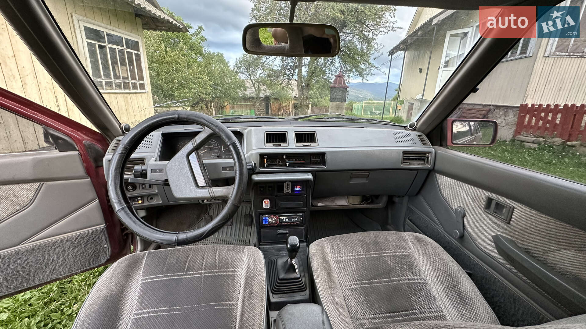 Mitsubishi Lancer 1988 VIN JMBSNC12AJU454756 фото оголошення 7 з 14