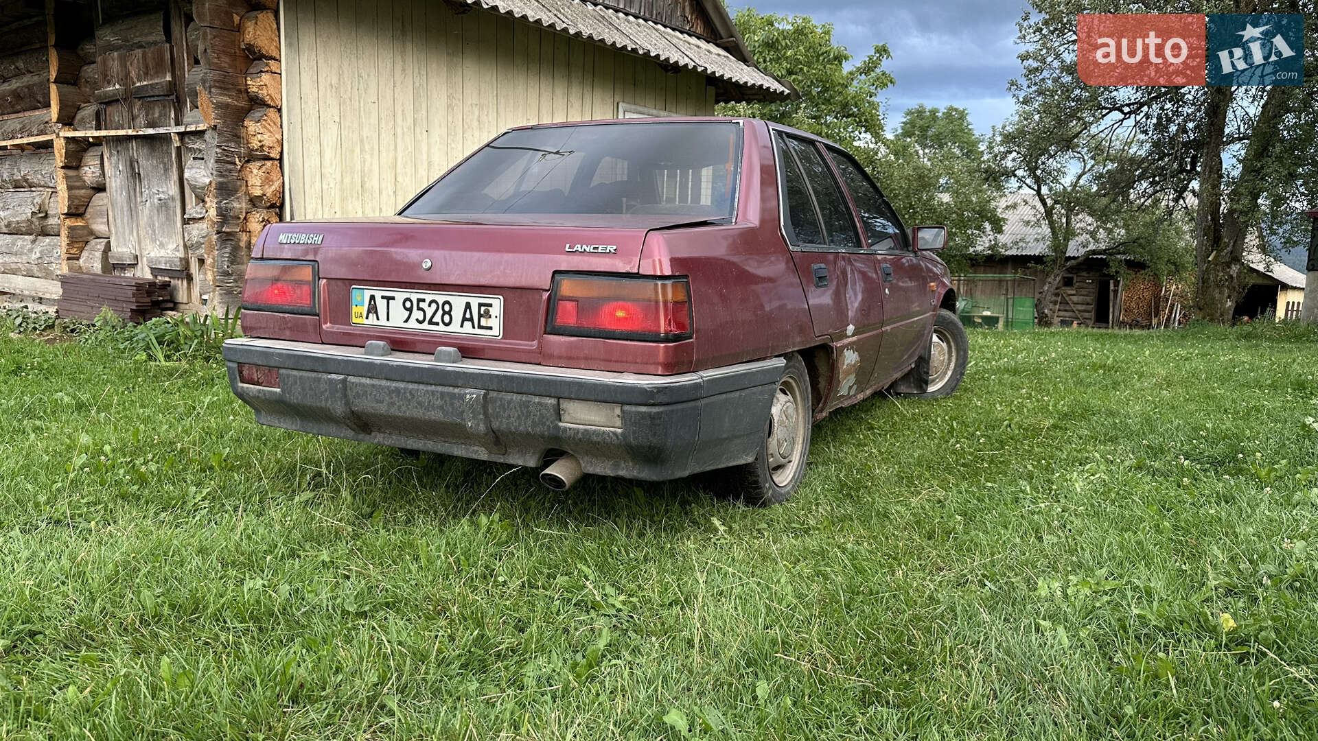 Mitsubishi Lancer 1988 VIN JMBSNC12AJU454756 фото оголошення 10 з 14
