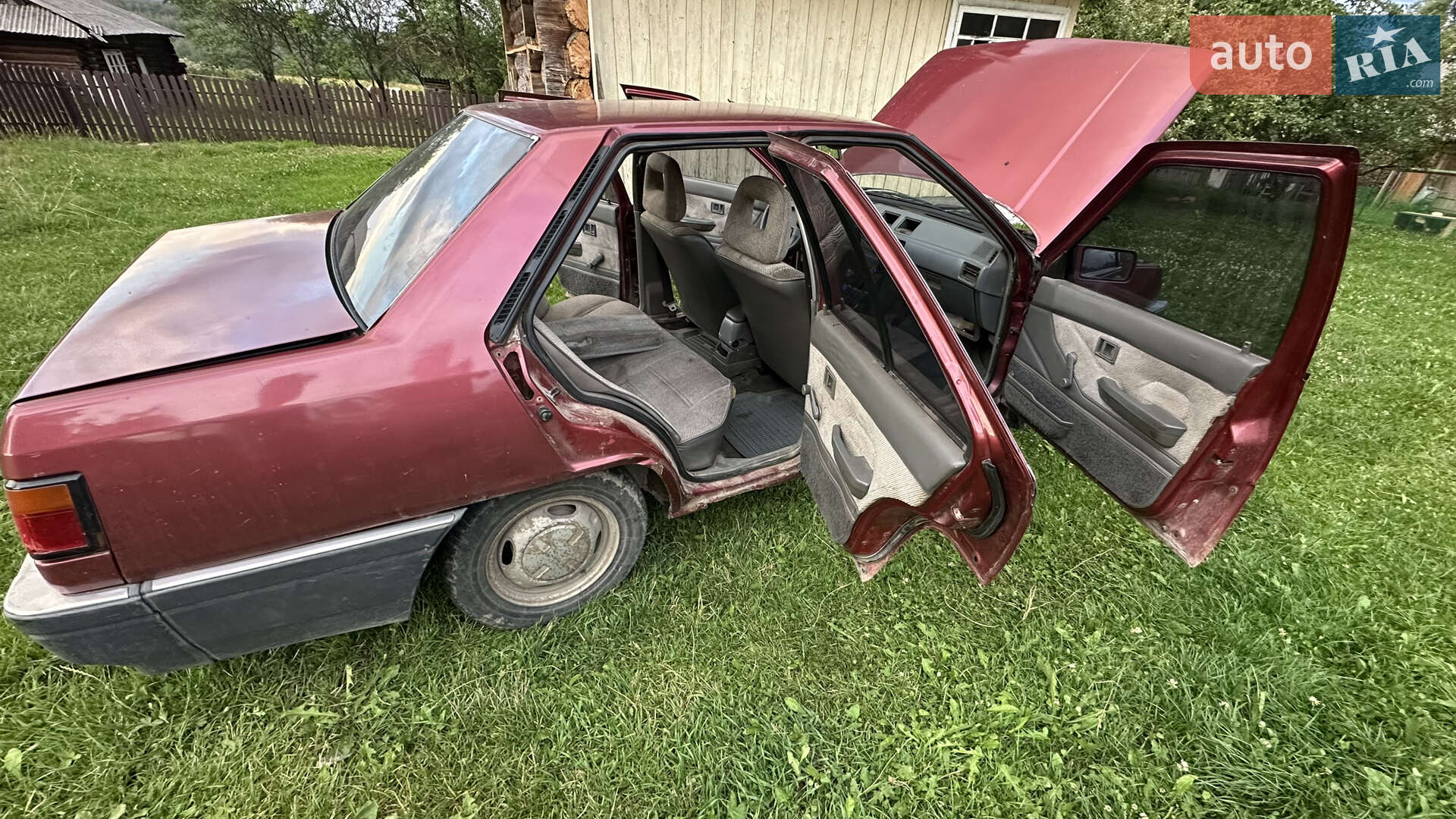 Mitsubishi Lancer 1988 VIN JMBSNC12AJU454756 фото оголошення 13 з 14