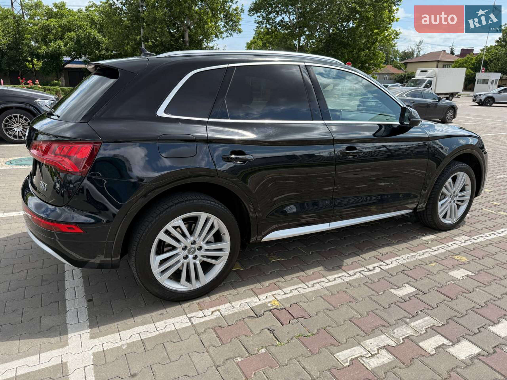 Audi Q5 2018 VIN WA1BNAFY2J2209365 фото оголошення 17 з 17