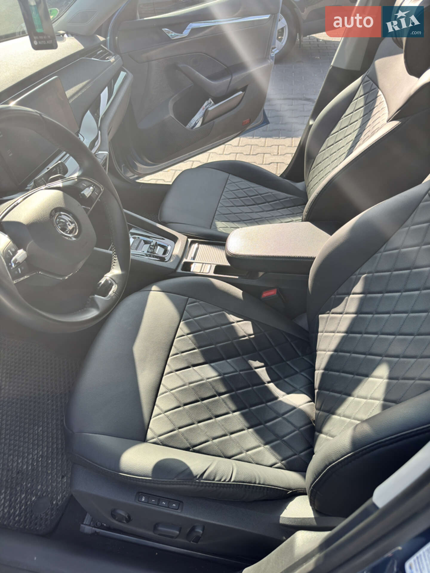 Skoda Octavia 2020 VIN TMBJJ9NX1LY020906 фото оголошення 25 з 35
