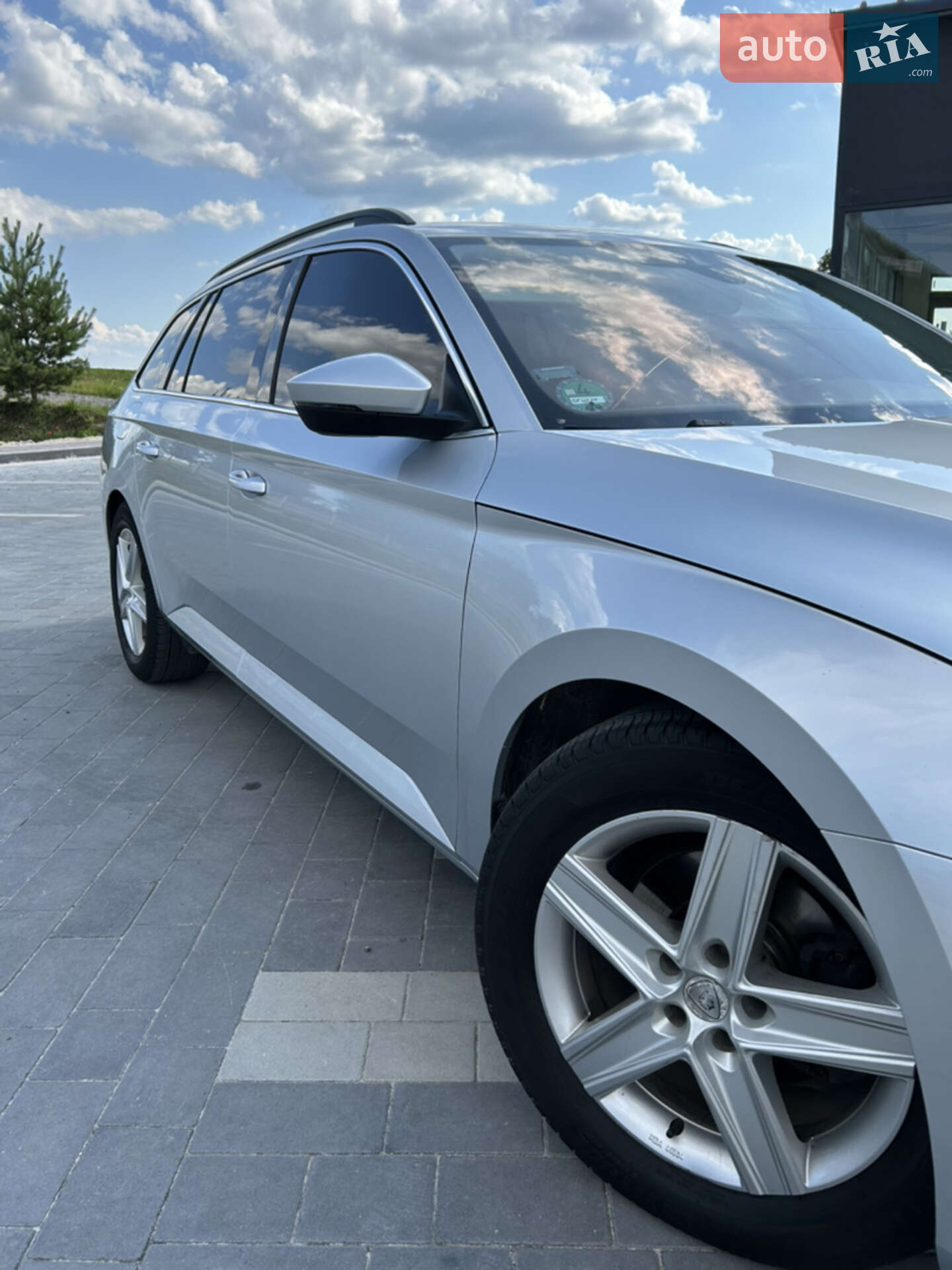 Skoda Superb 2017 VIN TMBJH7NP3J7505549 фото оголошення 47 з 50