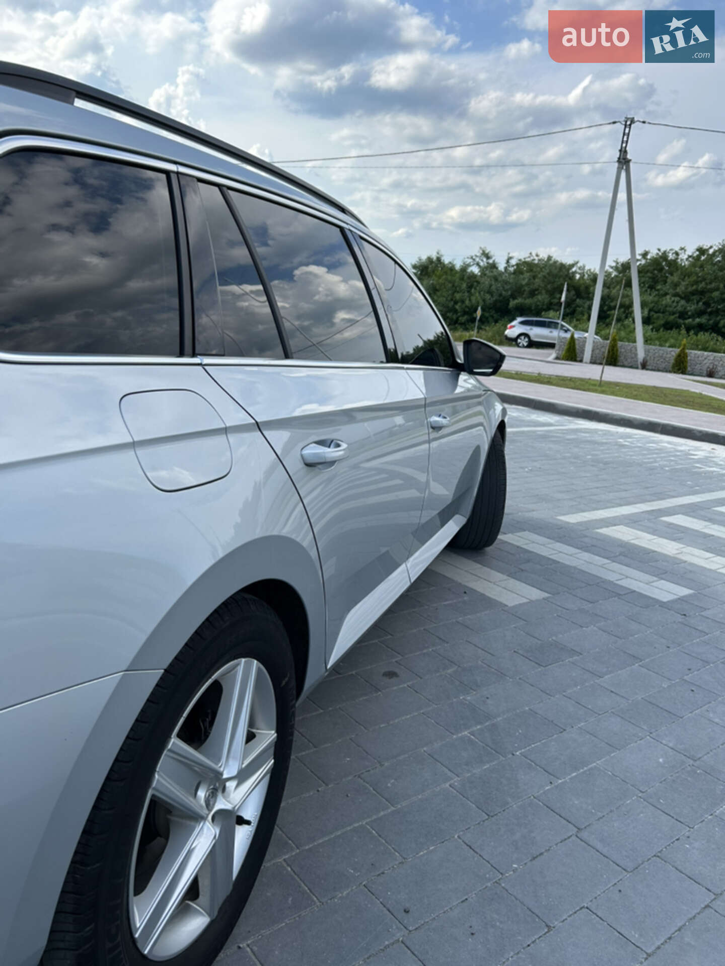 Skoda Superb 2017 VIN TMBJH7NP3J7505549 фото оголошення 48 з 50